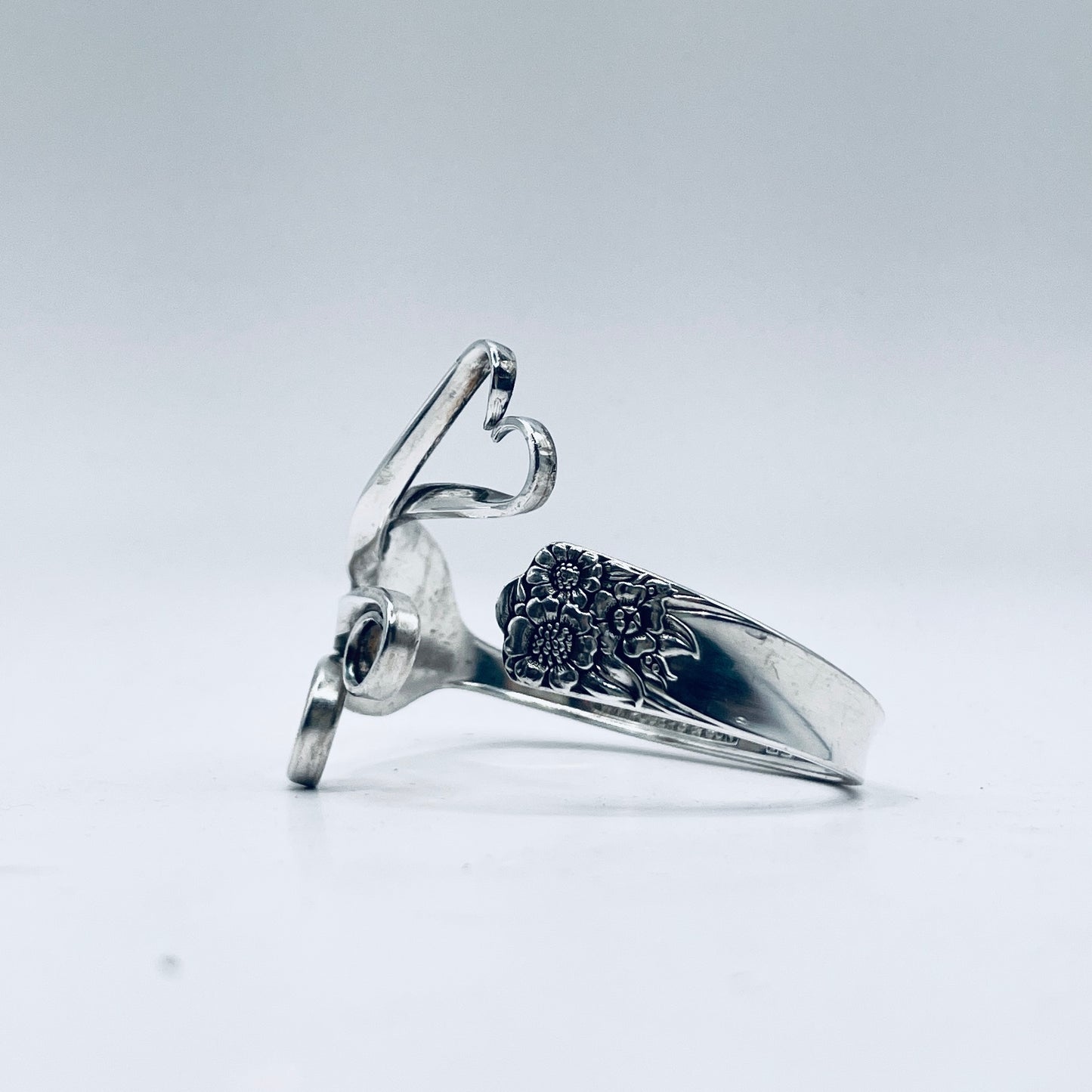 Bracciale Artigianale GIRASOLI Mod. FORCHETTA CUORE/CLASSICO Realizzato con Antica posata in lega d’argento (Prima Metà del ’900)