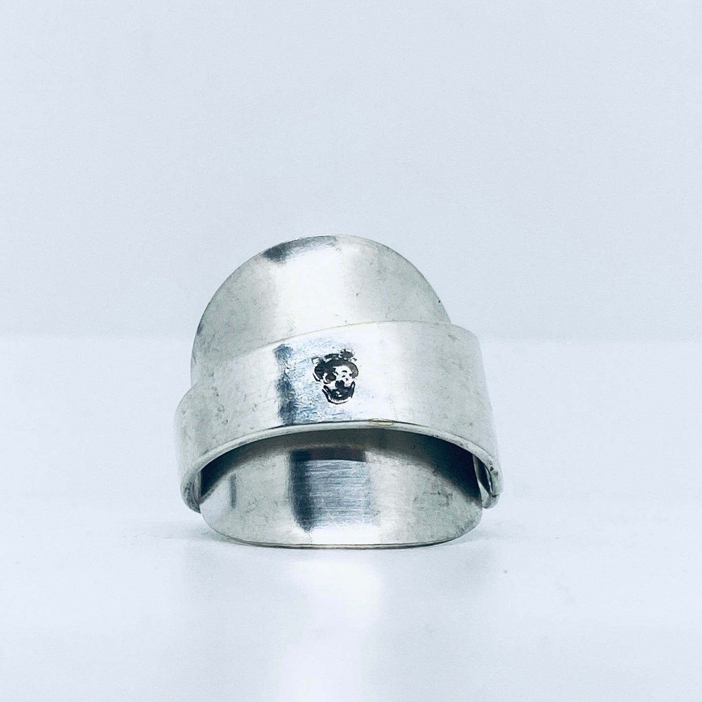 Anello Artigianale LOGO TEDDY01 Mod. INTERO Realizzato con intero Antico Cucchiaino in Argento (Prima Metà del ’900)