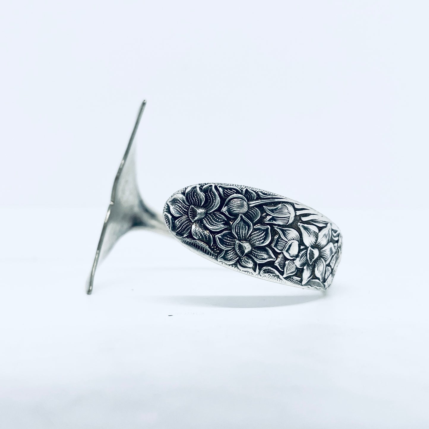 Bracciale Artigianale NARCISI Mod. CODA SPECCHIO Realizzato con Antica posata in Argento (Prima Metà del ’900)