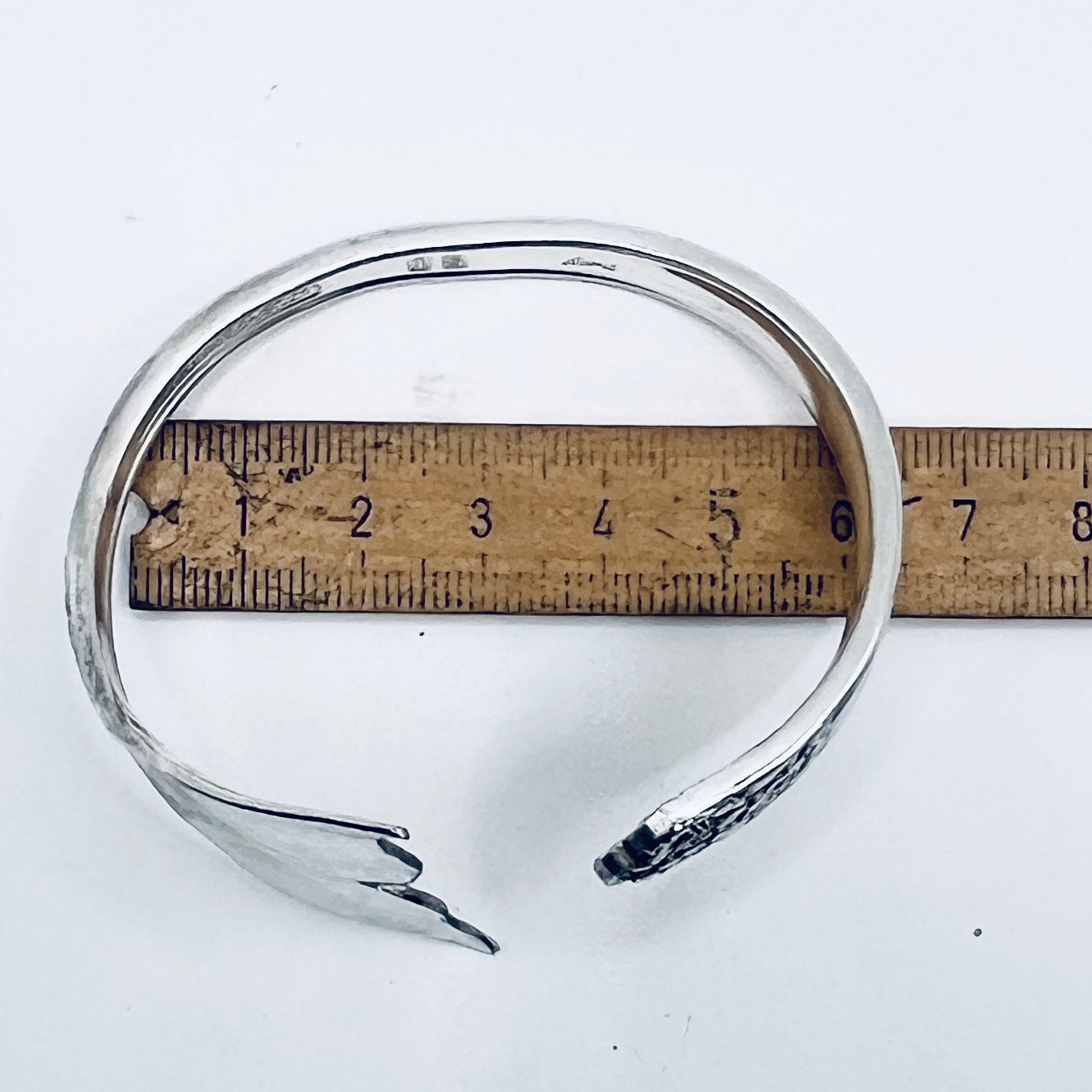 Bracciale Artigianale GIRASOLI Mod. CODA MARTELLATA Realizzato con Antica posata in Argento (Prima Metà del ’900)