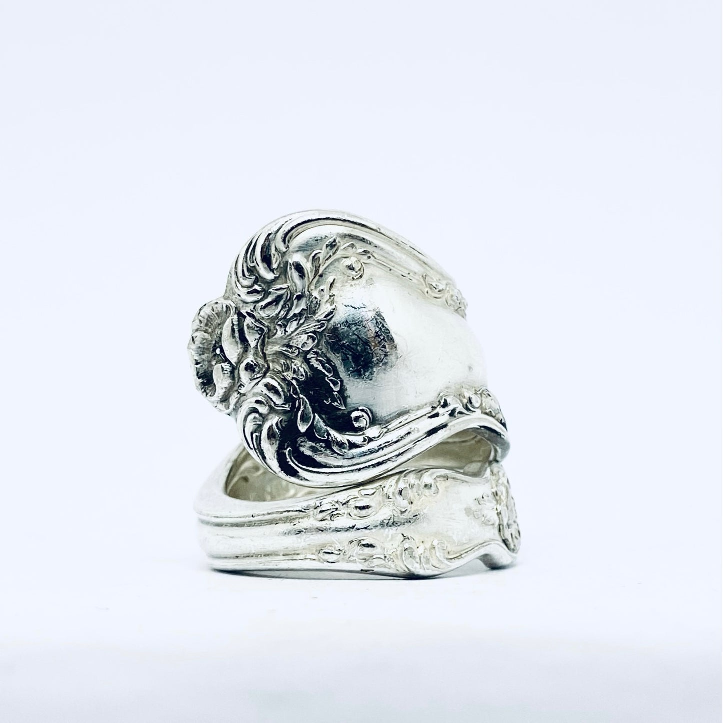 Anello Artigianale Mod. SPIRALE Realizzato con Antica posata in Argento (Prima Metà del ’900)