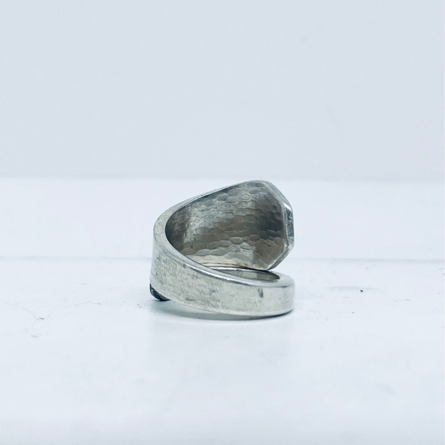 Anello Artigianale Mod. SPIRALE Realizzato con Antica posata in Argento (Prima Metà del ’900)