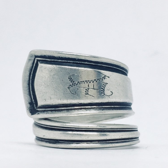 Anello Artigianale con Iniziale A