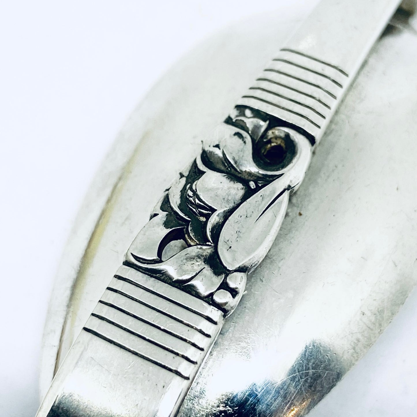 Pendente Artigianale Mod. INTERO Realizzato con Antica Posata in Argento (Prima Metà del ’900)
