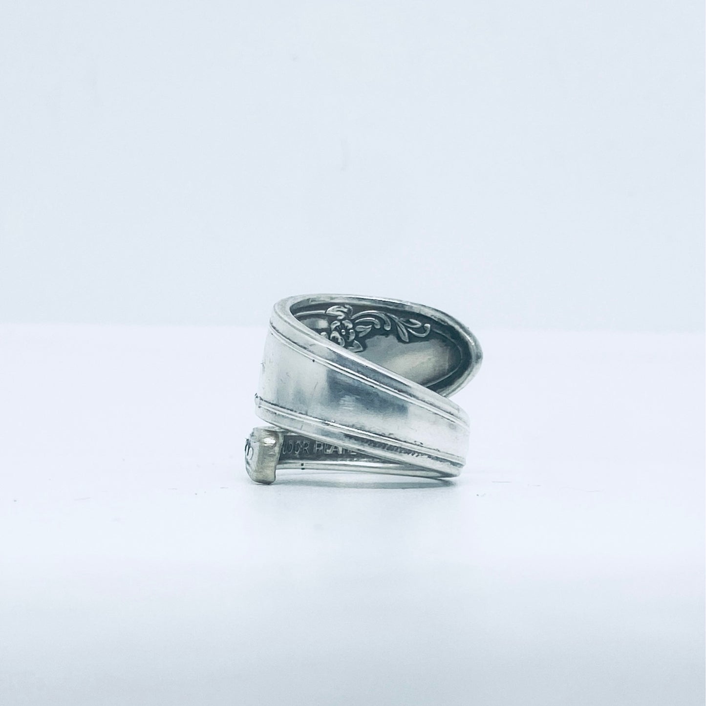 Anello Artigianale Mod. SPIRALE Realizzato con Antica posata in Argento (Prima Metà del ’900)