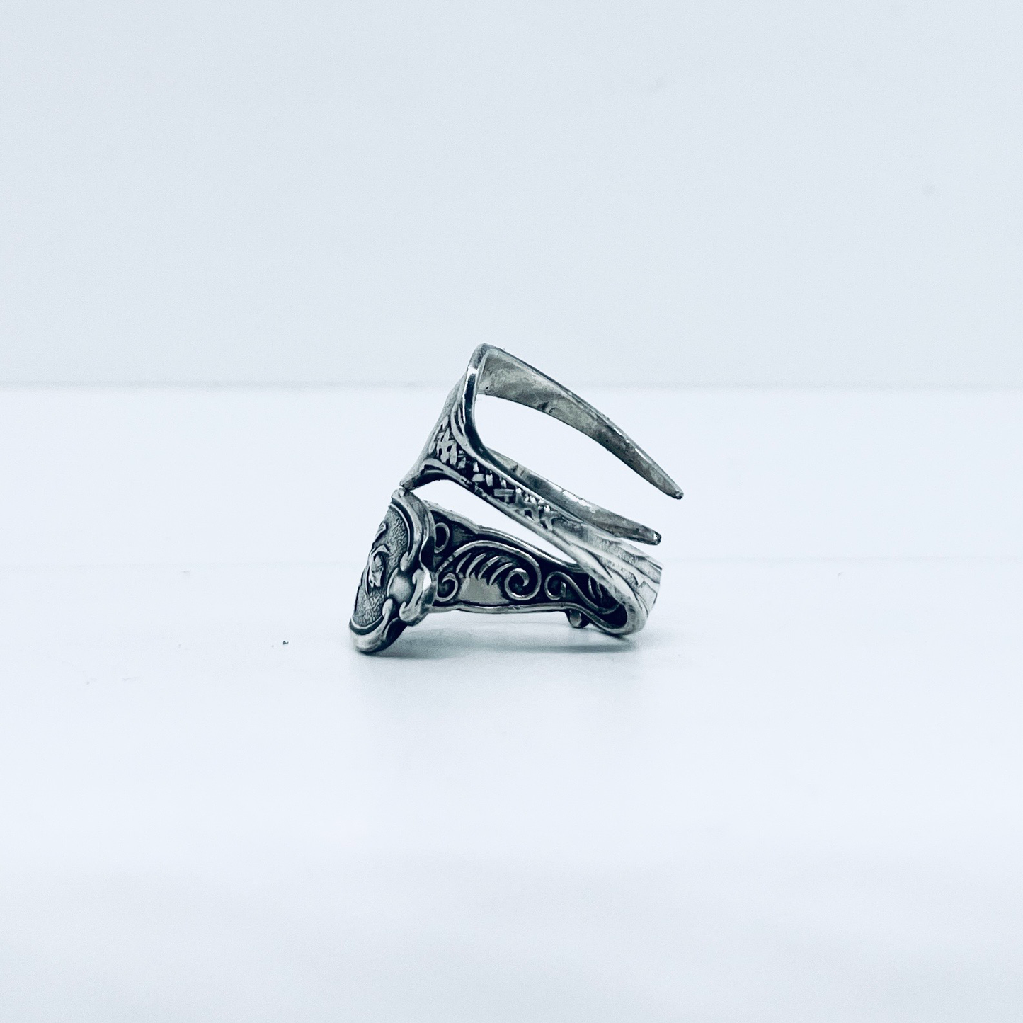 Anello Artigianale Mod. FORCHETTINA ROSE Realizzato con intera antica forchettina in Argento (Prima Metà del ’900)