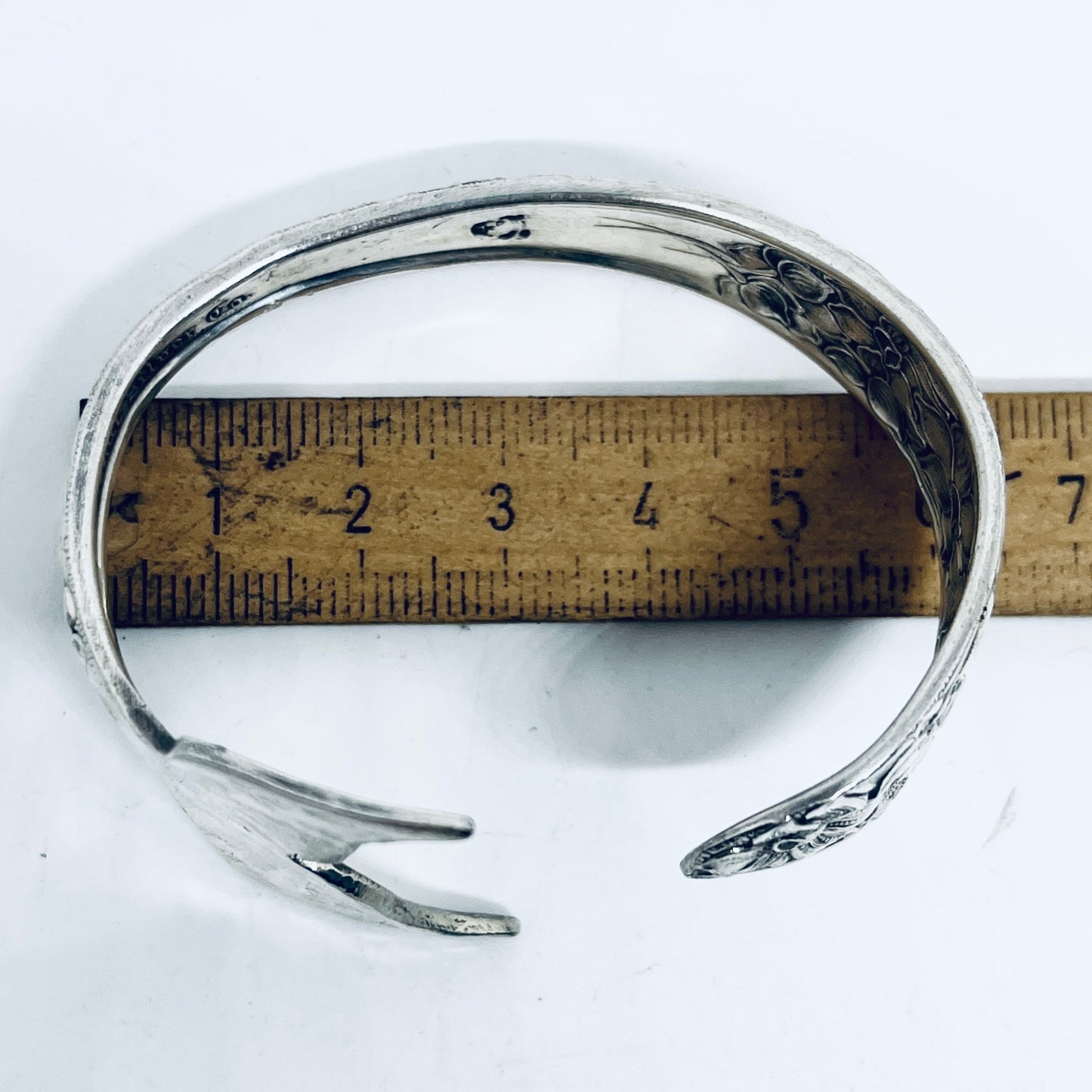 Bracciale Artigianale NARCISI Mod. CODA MARTELLATA Realizzato con Antica posata in Argento (Prima Metà del ’900)
