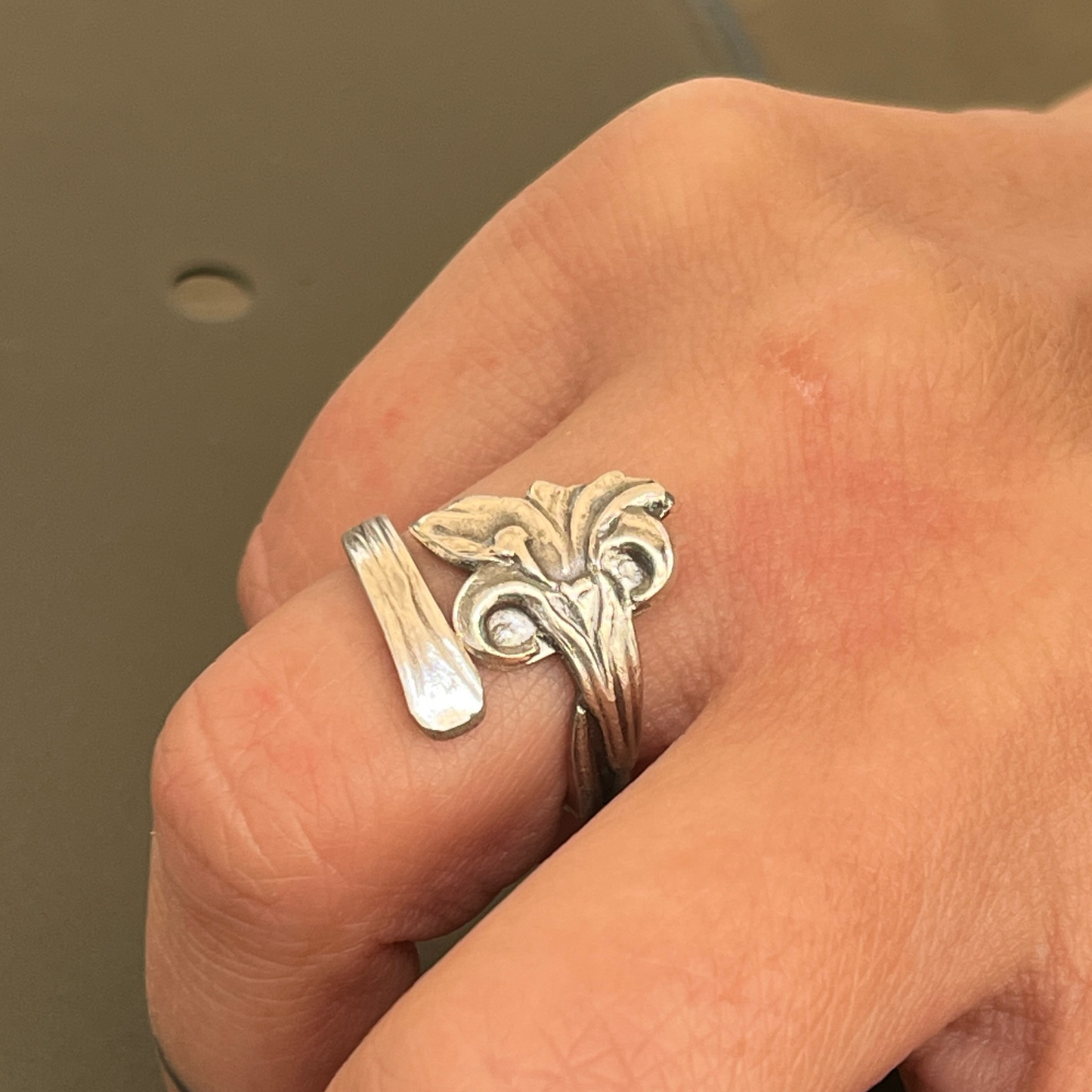 Anello Artigianale GIGLIO Mod. SPIRALE Realizzato con Antica posata in Argento (Prima Metà del ’900)