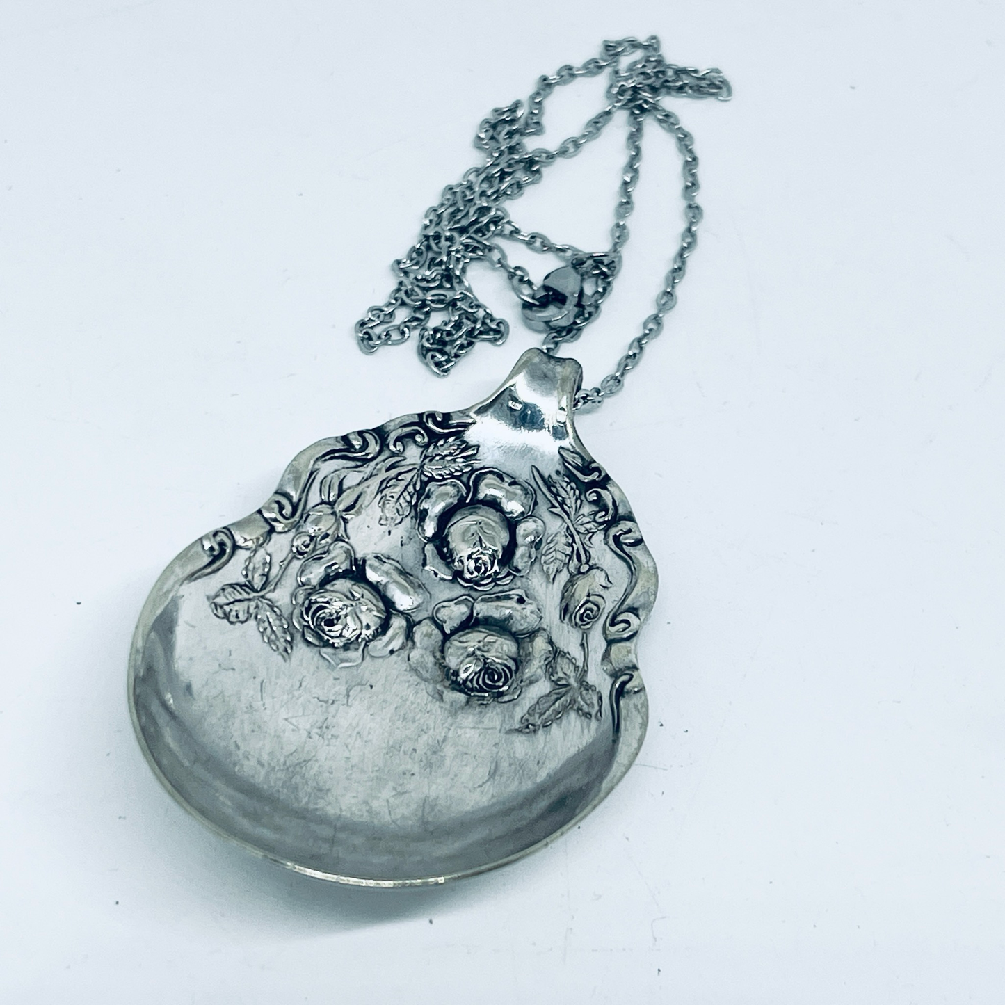 Pendente Artigianale TRIPUDIO ROSE Mod. CUCCHIAIO Realizzato con Antica Posata in Argento (Prima Metà del ’900)