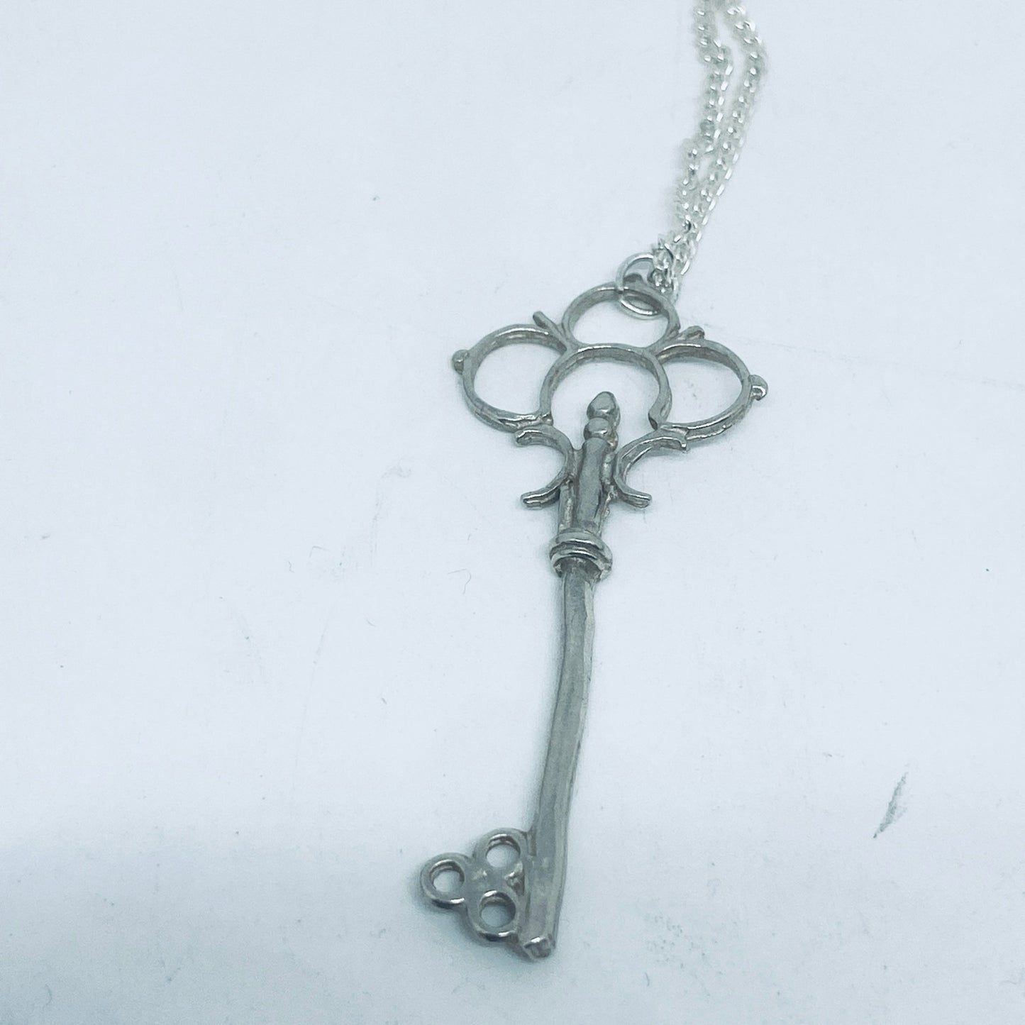 Pendente Artigianale Mod. CHIAVE Realizzato con Antica Chiave in Argento (Prima Metà del ’900)