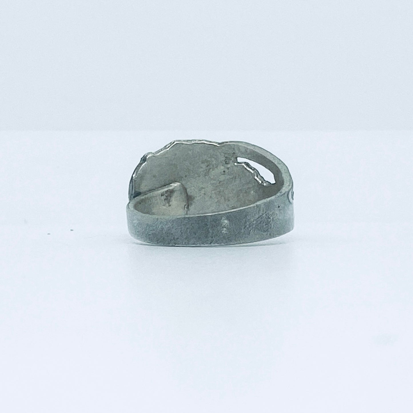 Anello Artigianale FIORE LIBERTY Mod. CLASSICO/SPIRALE Realizzato con Antica posata in Argento (Prima Metà del ’900)