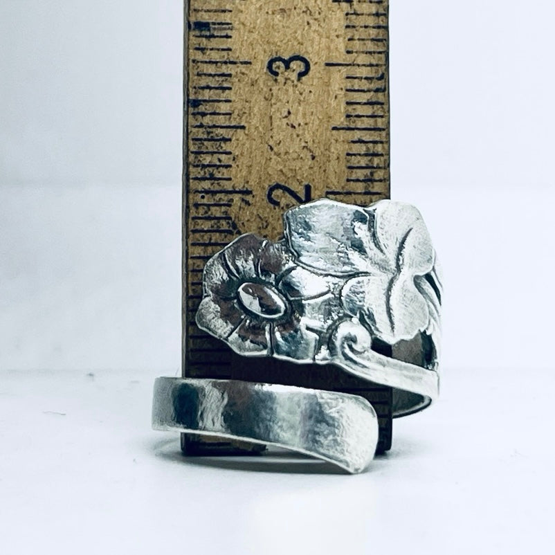 Anello Artigianale ACETOSELLA Mod. SPIRALE Realizzato con Antica posata in Argento (Prima Metà del ’900)