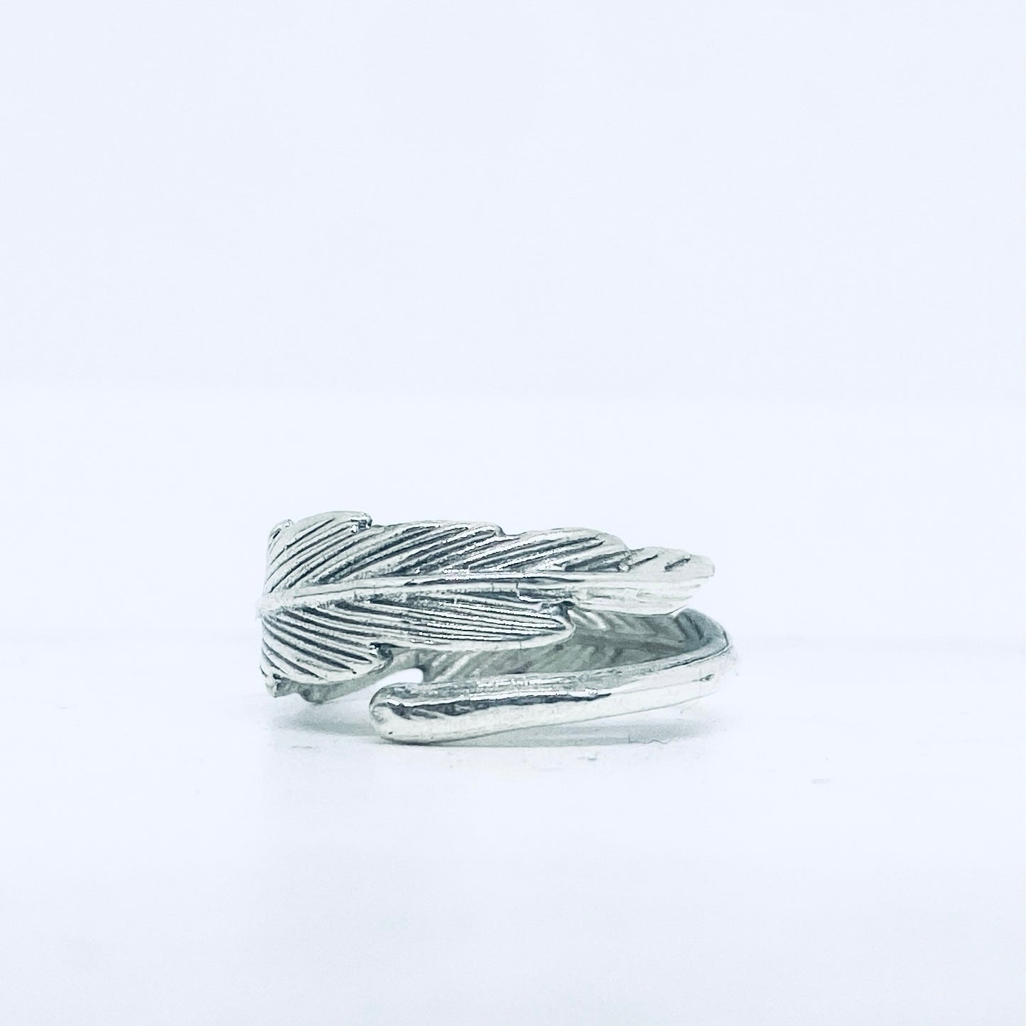 Anello Artigianale PIUMA Mod. SPILLA Realizzato con Antica spilla in Argento (Prima Metà del ’900)