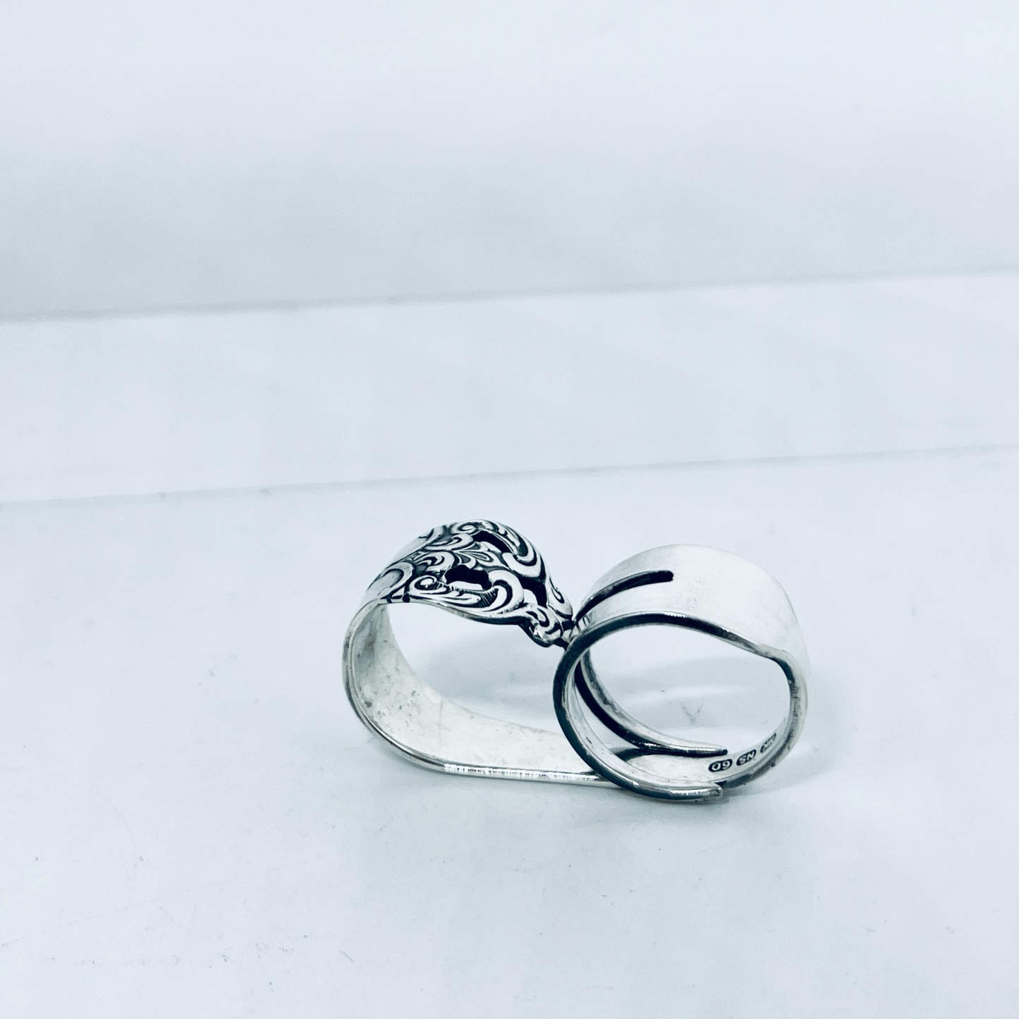 Anello Artigianale Mod. FORCHETTINA DOPPIA Realizzato con intera antica forchettina in Argento (Prima Metà del ’900)