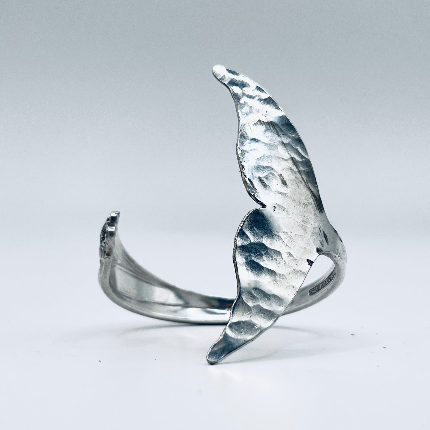 Bracciale Artigianale NARCISO Mod. CODA MARTELLATA Realizzato con Antica posata in Argento (Prima Metà del ’900)