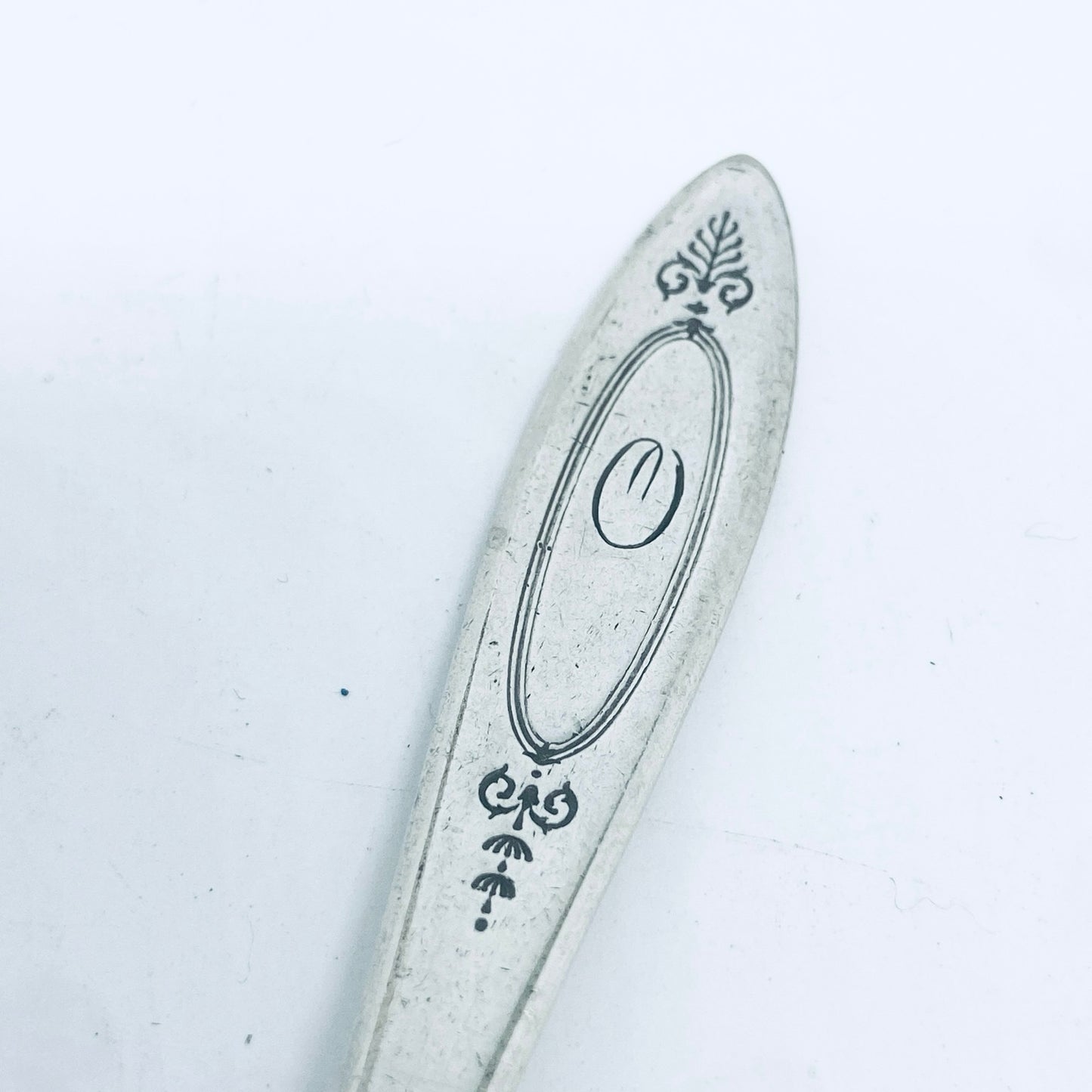 Anello Artigianale con Iniziale O