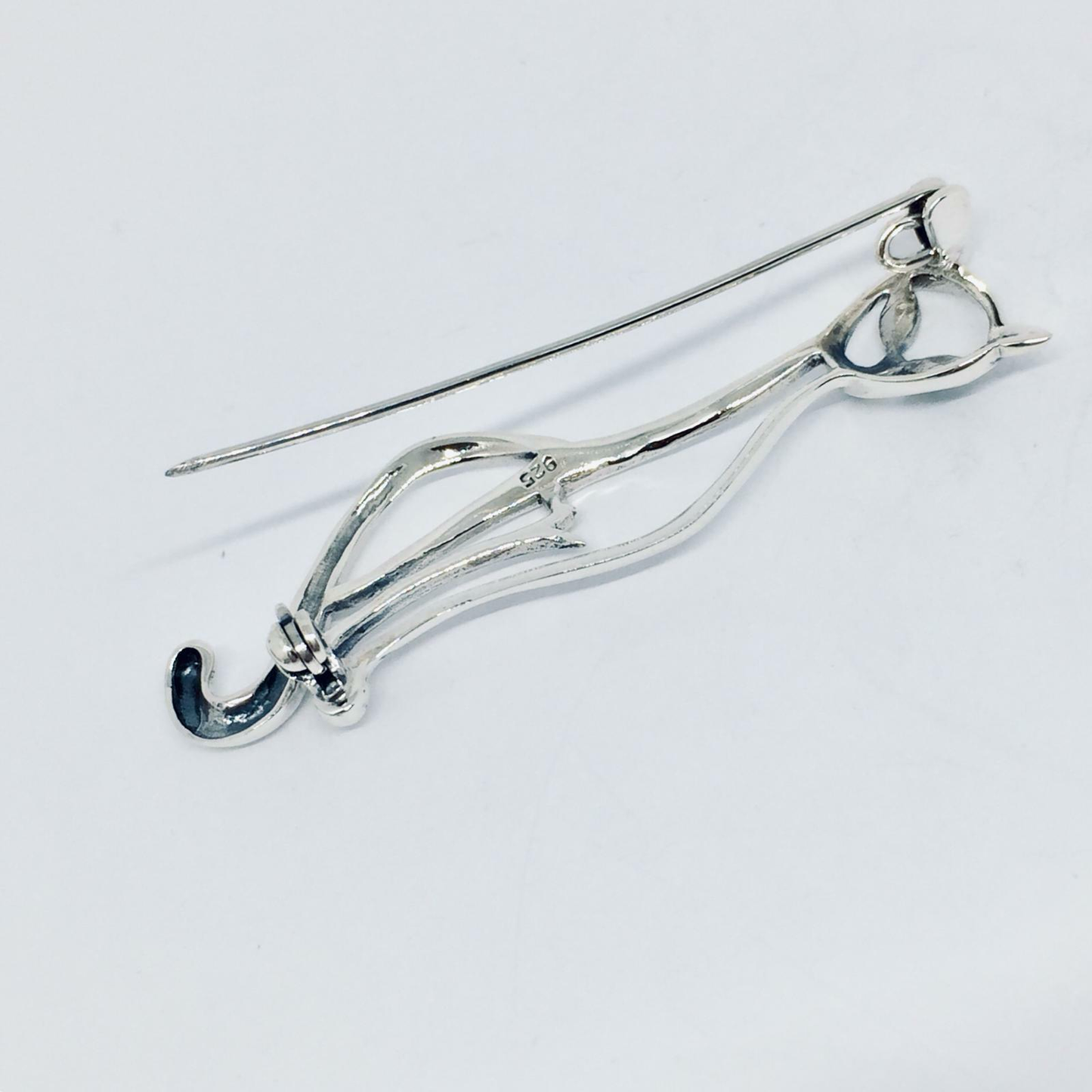 Anello Artigianale GATTO VIPPY Mod. SPILLA Realizzato con Antica spilla in Argento (Prima Metà del ’900)