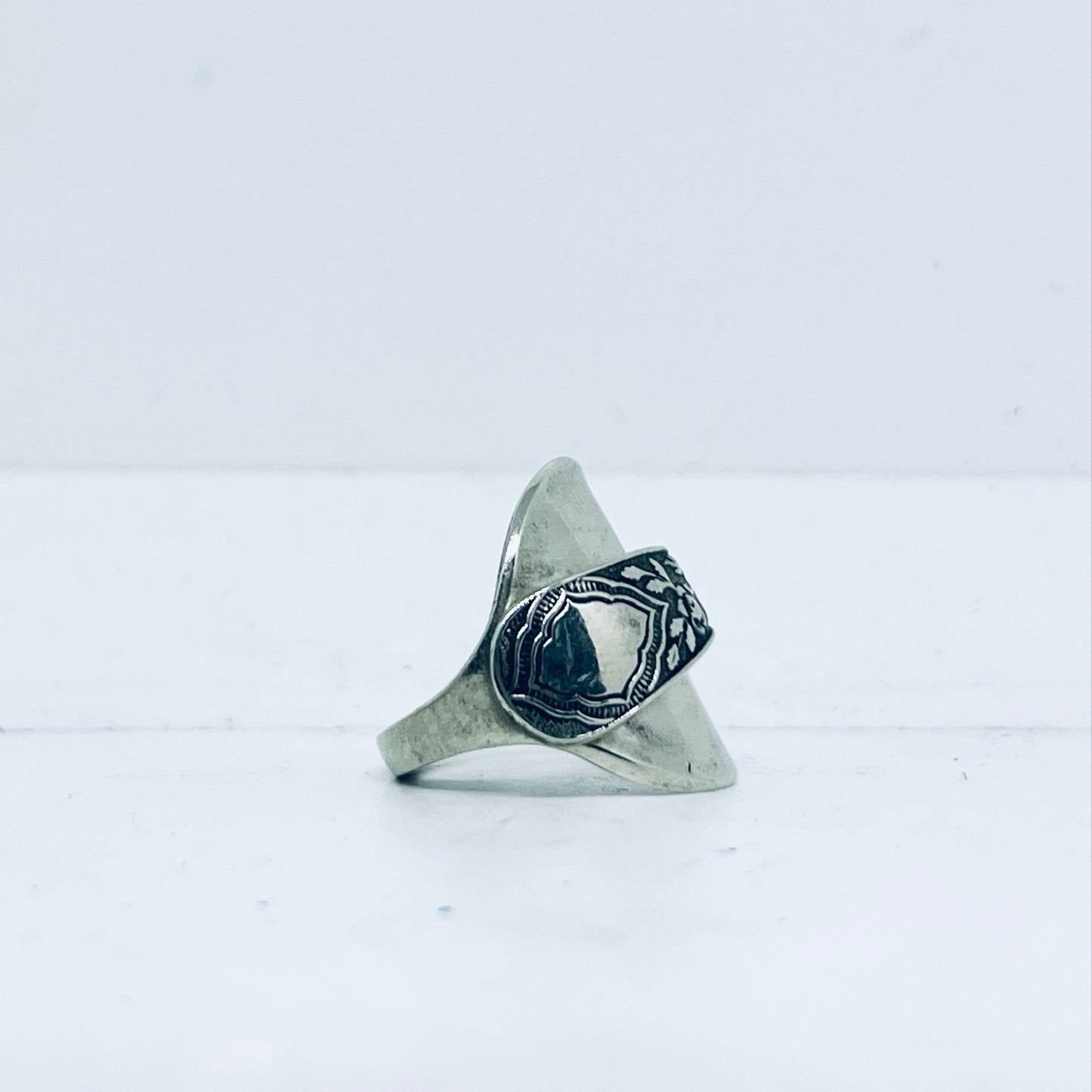 Anello Artigianale SALE INGLESE Mod. INTERO Realizzato con intero Antico Cucchiaino in Argento (Prima Metà del ’900)
