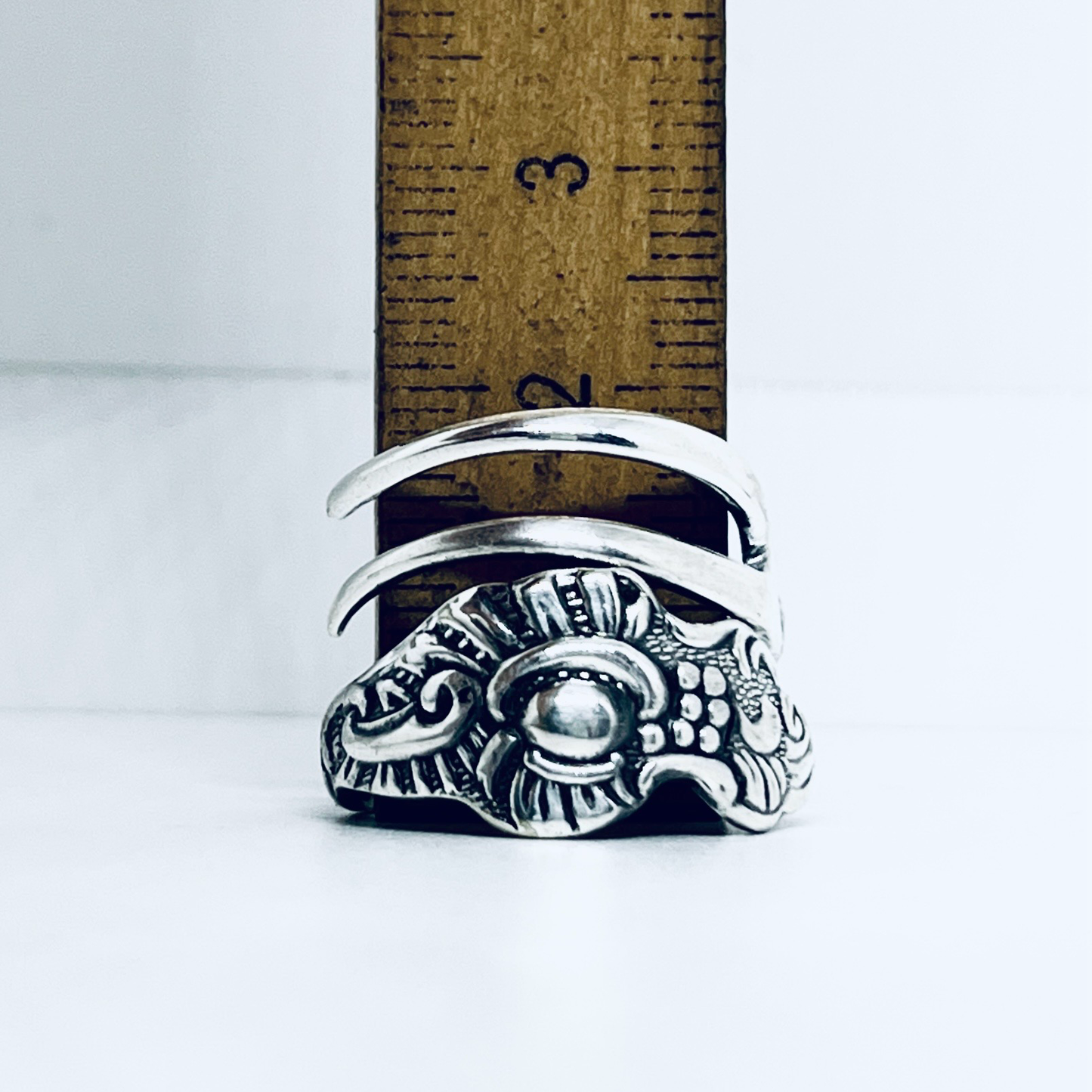 Anello Artigianale Mod. FORCHETTINA Realizzato con intera antica forchettina in Argento (Prima Metà del ’900)