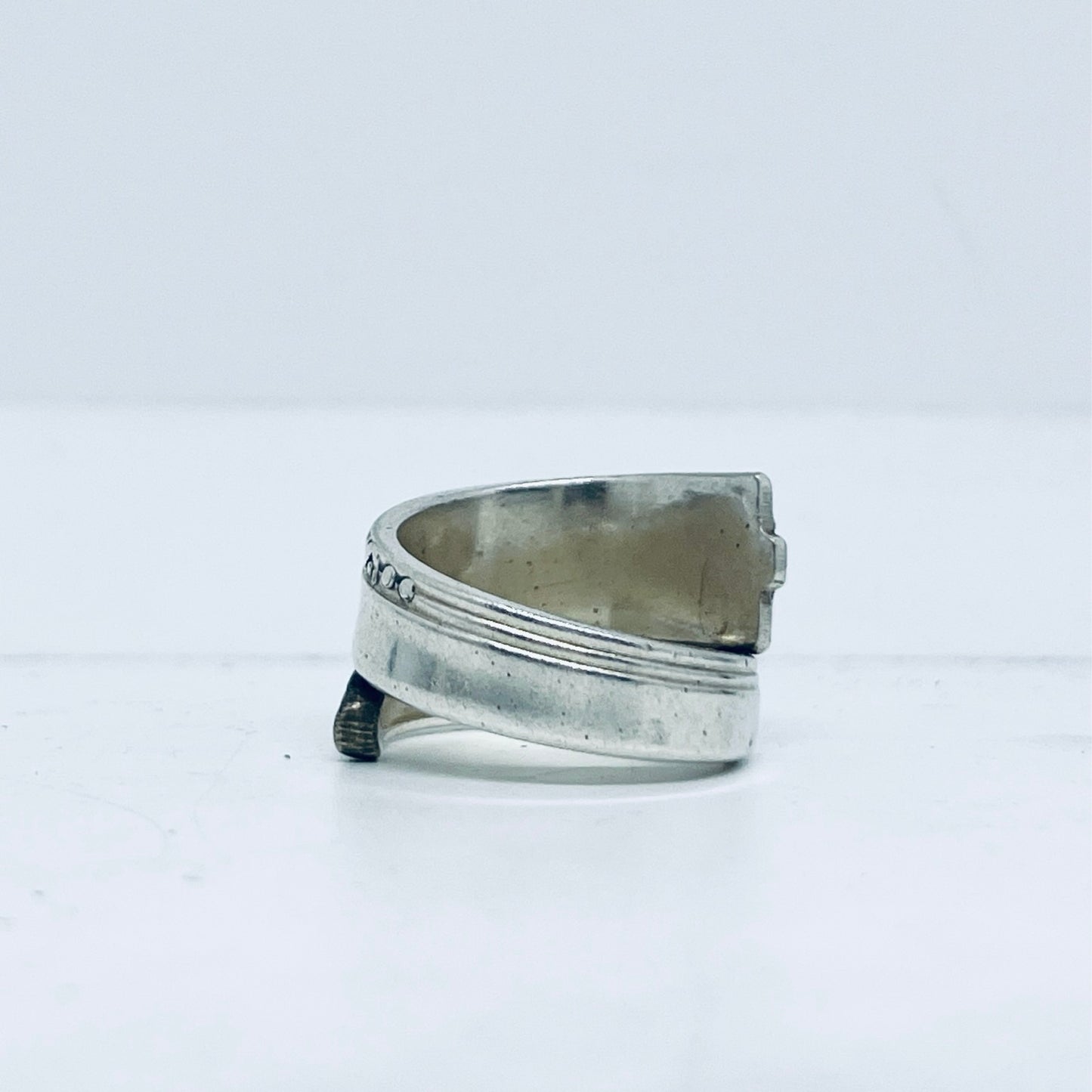 Anello Artigianale Mod. SPIRALE Realizzato con Antica posata in Argento (Prima Metà del ’900)