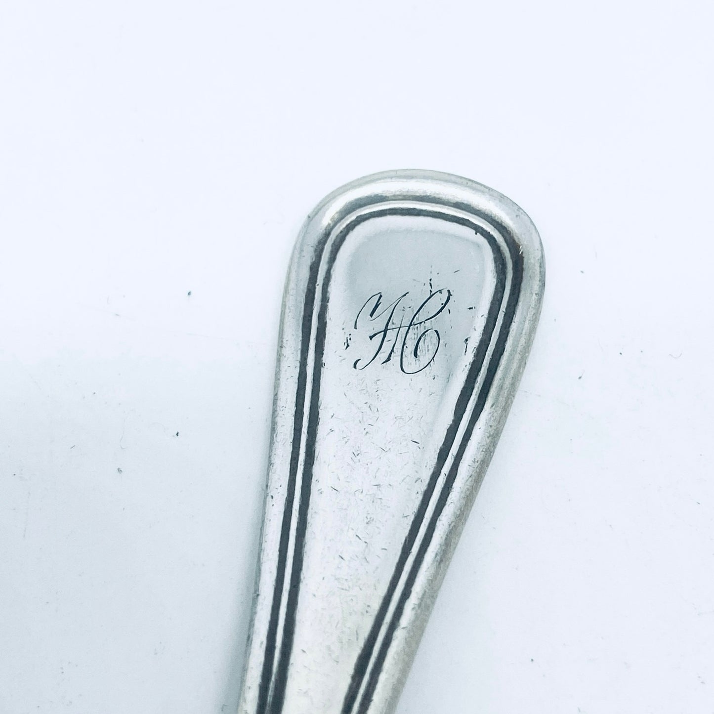 Anello Artigianale con Iniziale H