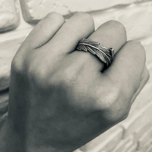 Anello Artigianale PIUMA Mod. SPILLA Realizzato con Antica spilla in Argento (Prima Metà del ’900)