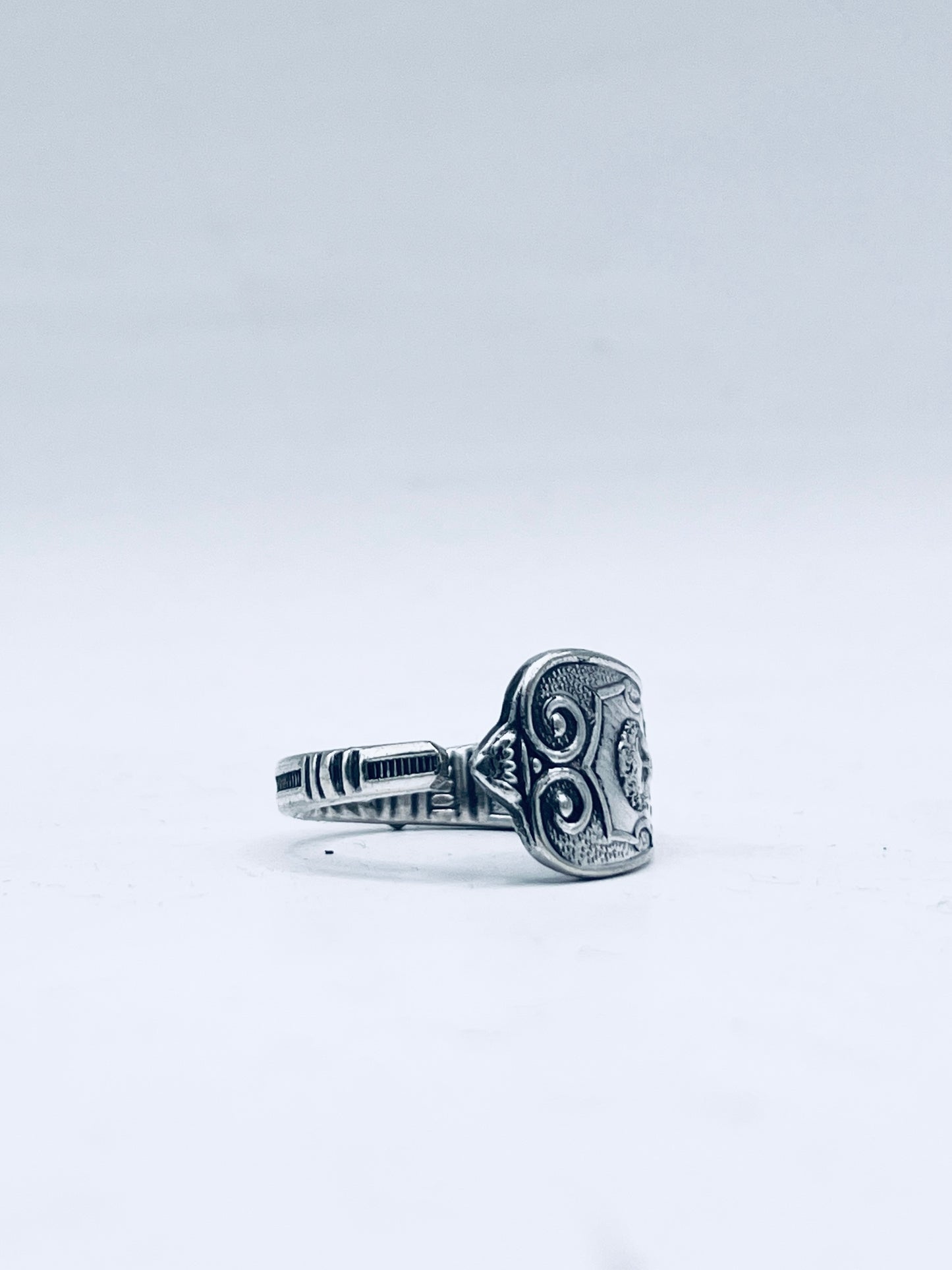 Anello Artigianale + Pendente (in omaggio) MASCHERONE Mod. CLASSICO  Realizzato con Antica posata in Argento (Prima Metà del ’900)