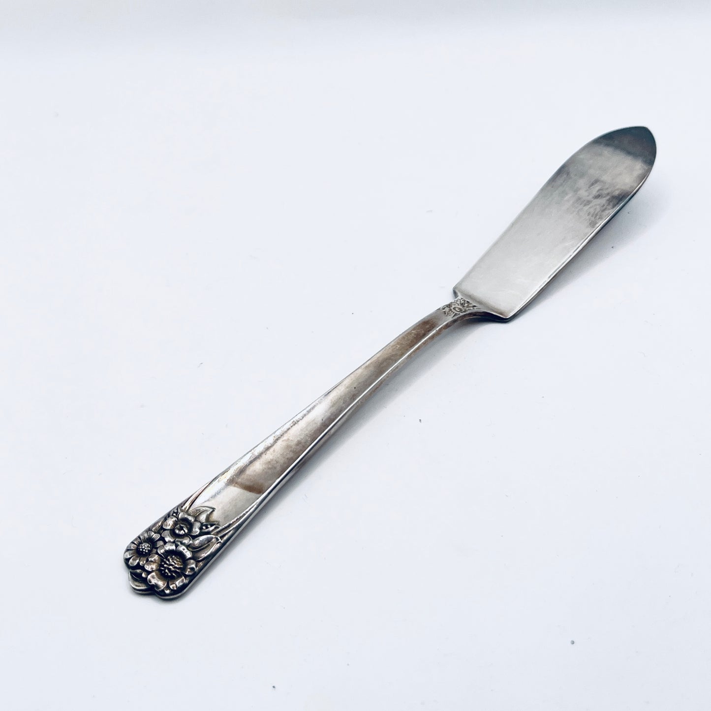 Bracciale Artigianale GIRASOLI Mod. MASTER BUTTER KNIFE  Realizzato con Antica posata in Argento (Prima Metà del ’900)