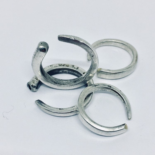 Anello Artigianale FEDINA Mod. REBBIO Realizzato con Antica posata in Argento (Prima Metà del ’900)