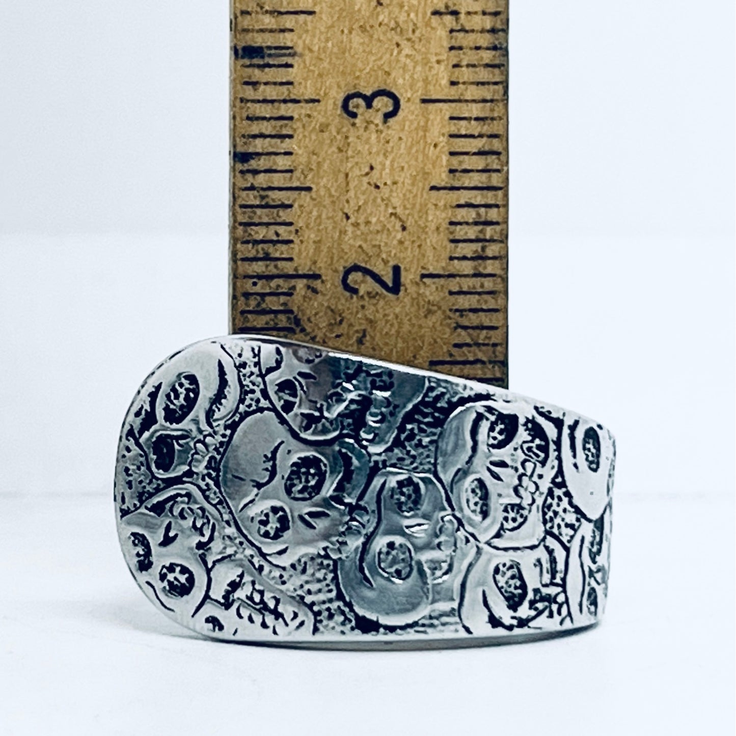 Anello Artigianale CALAVERAS Mod. CLASSICO  Realizzato con Antica posata in INOX (Prima Metà del ’900)