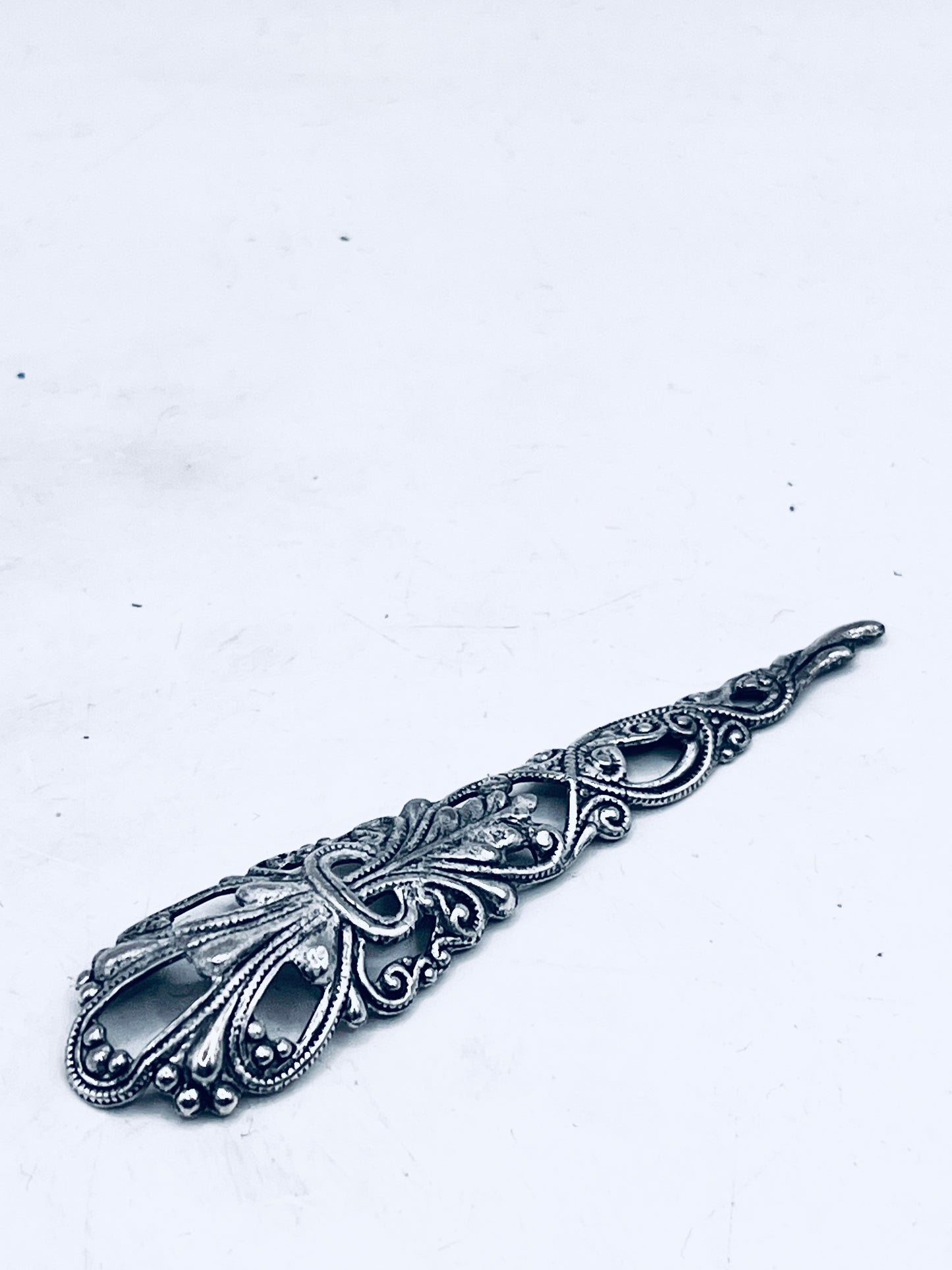 Anello Artigianale “BOCCHETTA SERRATURA GOCCIA” Realizzato con bocchetta serratura in Argento (Prima Metà del ’900)