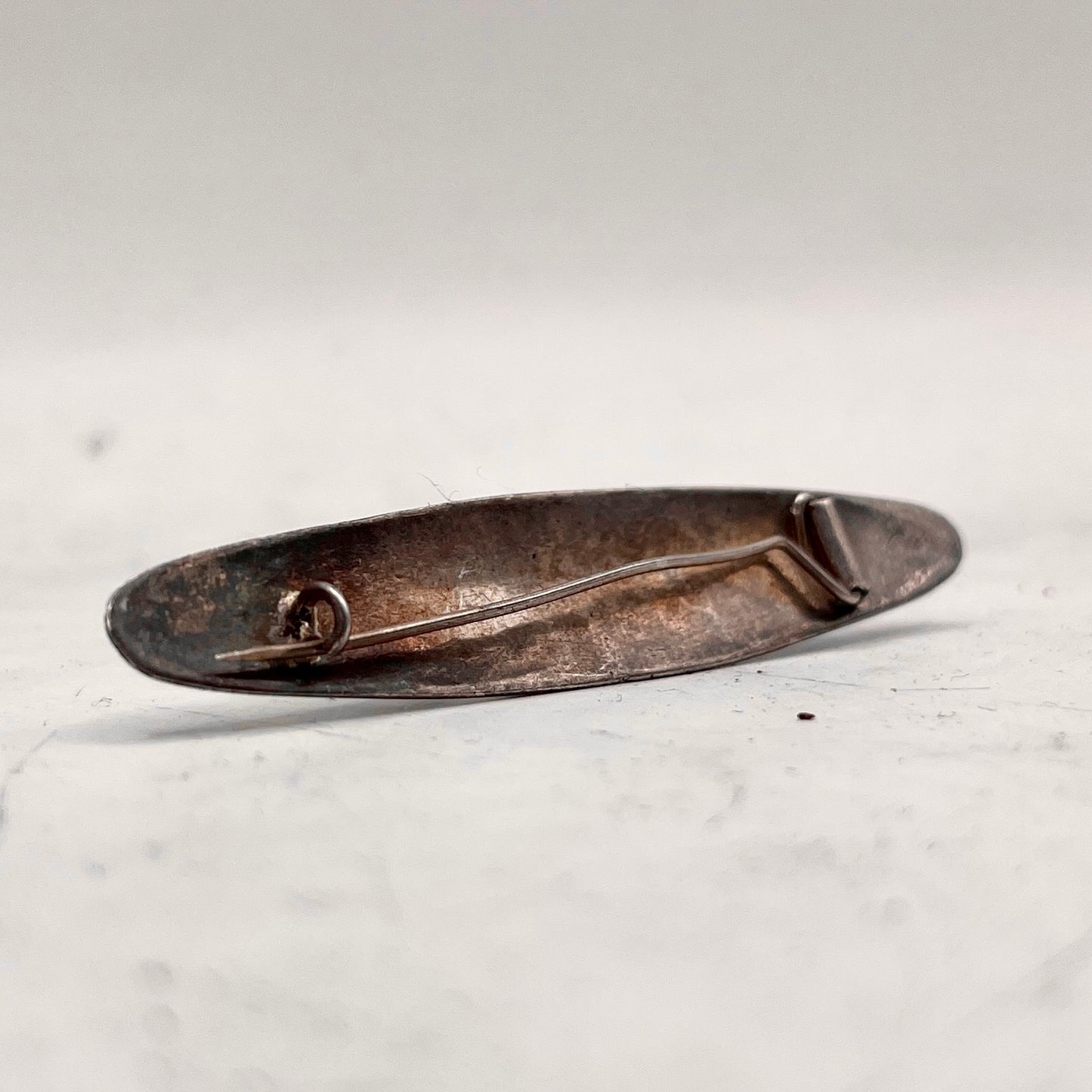 Anello Artigianale GRANATO 04 Mod. SPILLA Realizzato con Antica spilla in Argento (Prima Metà del ’900)