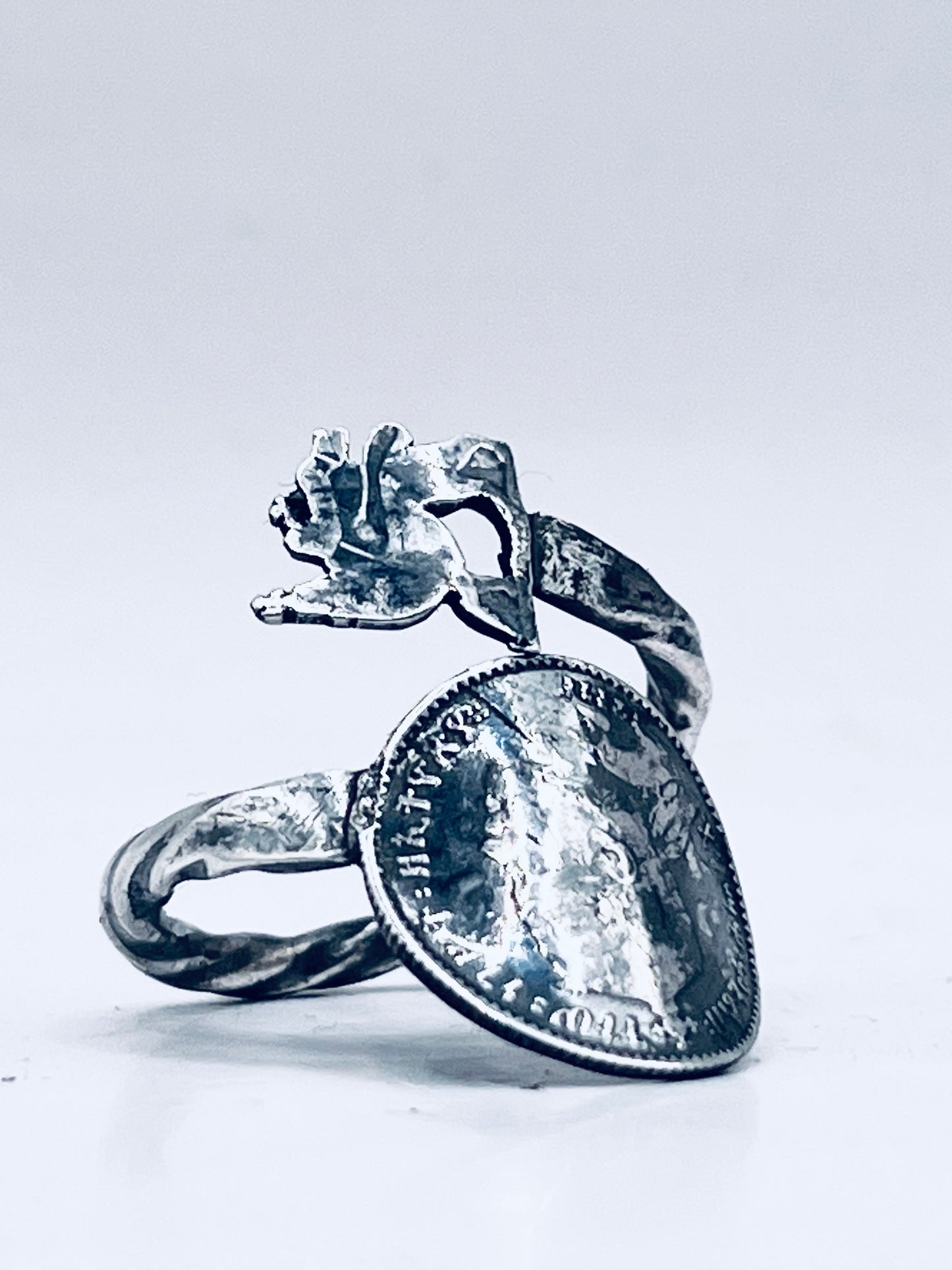 Anello Artigianale Mod. INTERO LEONE DI GIUDA e MENELIK  Realizzato con intero Antico Cucchiaino in Argento (Prima Metà del ’900)