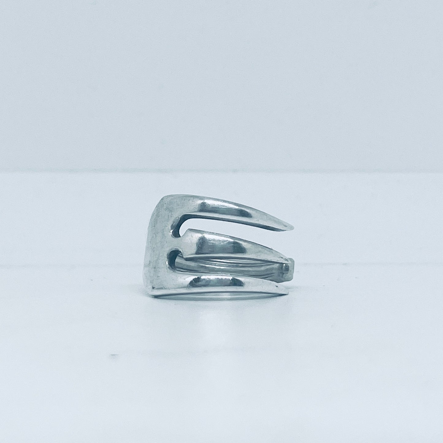 Anello Artigianale TRIDENTE Mod. FORCHETTA  Realizzato con Antica posata in Argento (Prima Metà del ’900)