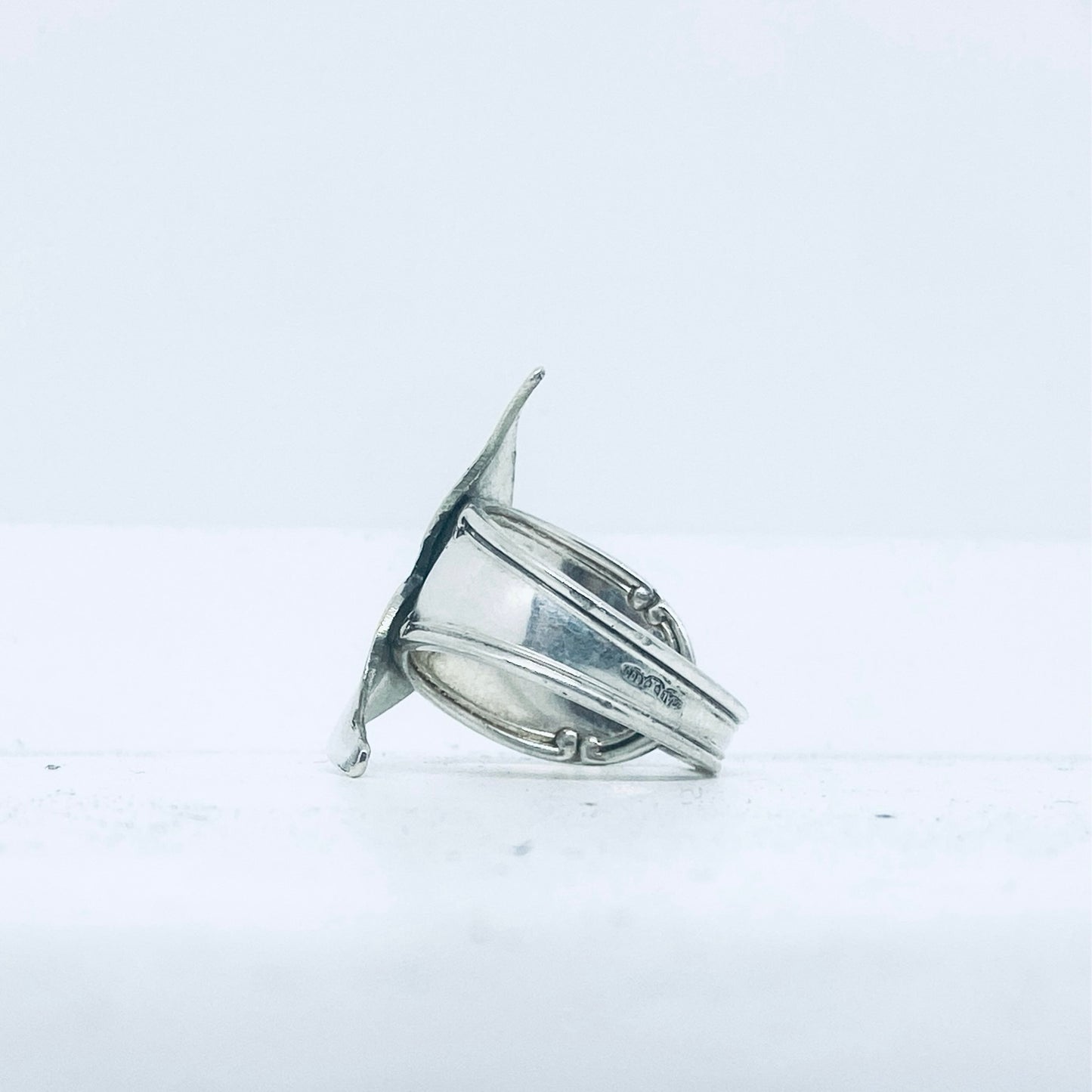Anello Artigianale Mod. CODA#02  Realizzato con Antica posata in Argento (Prima Metà del ’900)