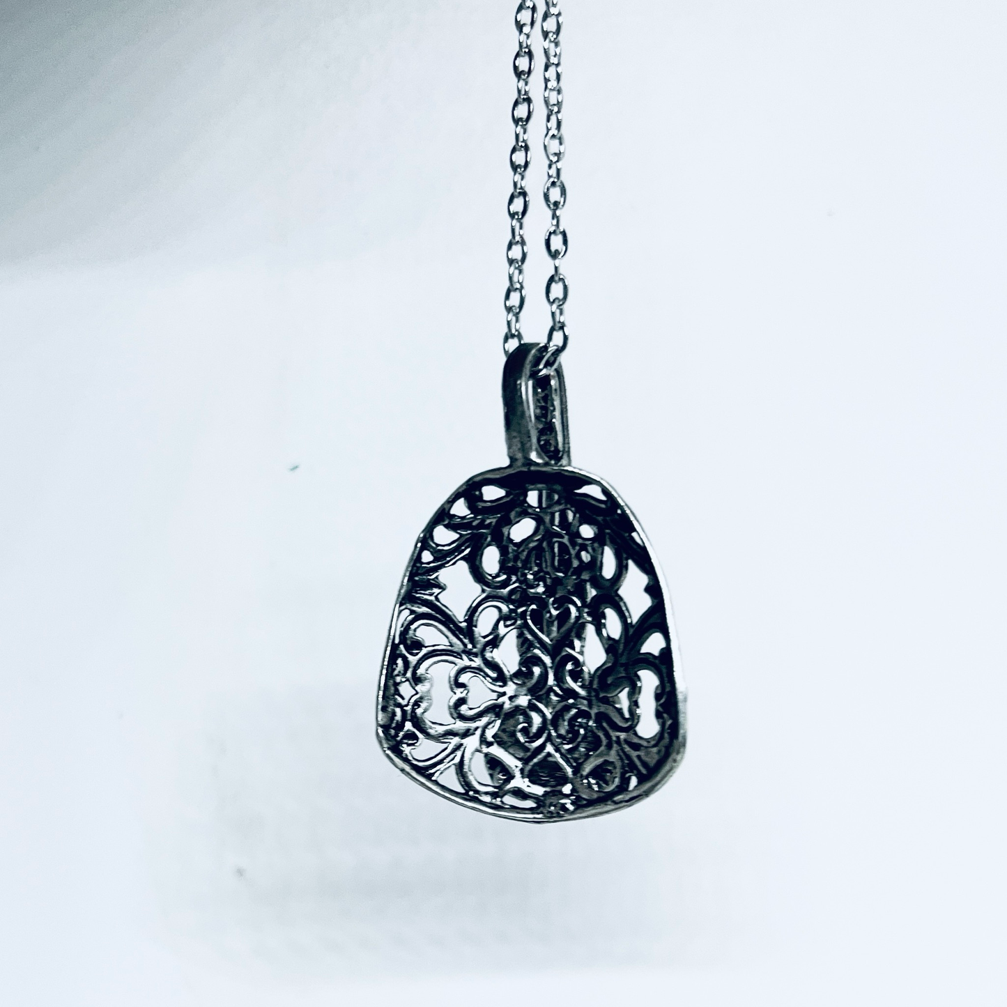 Pendente Artigianale MARGHERITA TRAFORATA Mod. CUCCHIAINO INTERO Realizzato con Antica Posata in Argento (Prima Metà del ’900)