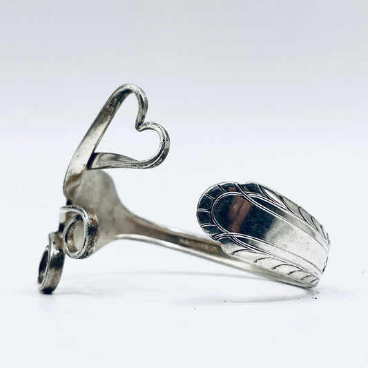 Bracciale Artigianale Mod. FORCHETTA  CUORE Realizzato con Antica posata in lega d’argento (Prima Metà del ’900)