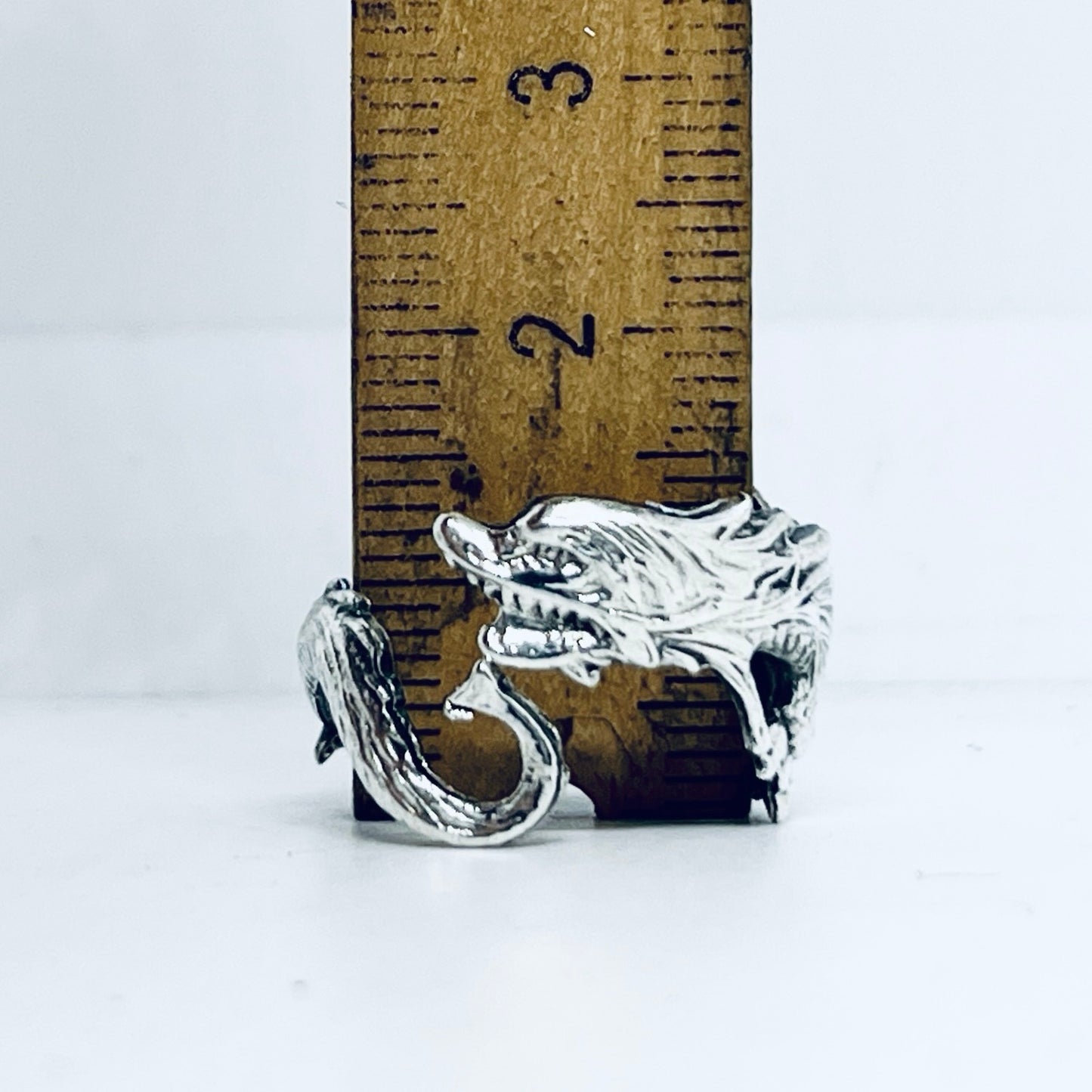 Anello Artigianale DRAGONE Mod. SPILLA Realizzato con Antica spilla in Argento (Prima Metà del ’900)