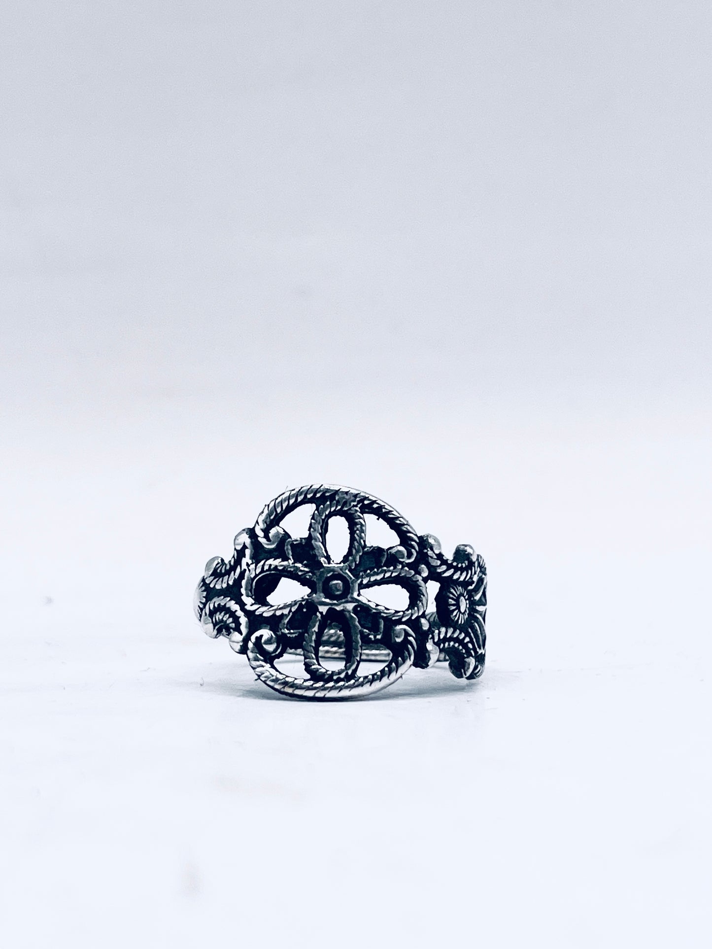 Anello Artigianale QUADRIFOGLIO Mod. CLASSICO  Realizzato con intero Antico Cucchiaino in Argento 800(Prima Metà del ’900)