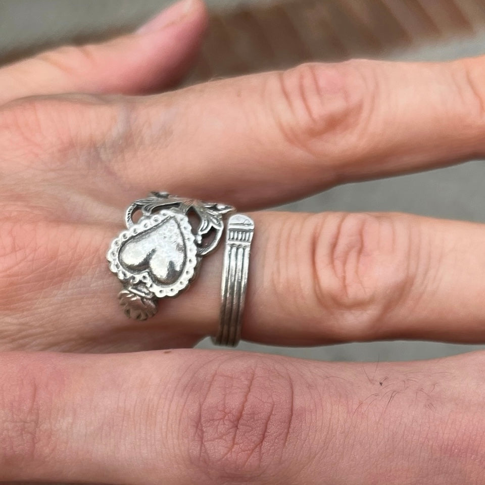 Anello Artigianale CUORE SACRO Mod. CLASSICO/SPIRALE Realizzato con Antica posata in Argento (Prima Metà del ’900)
