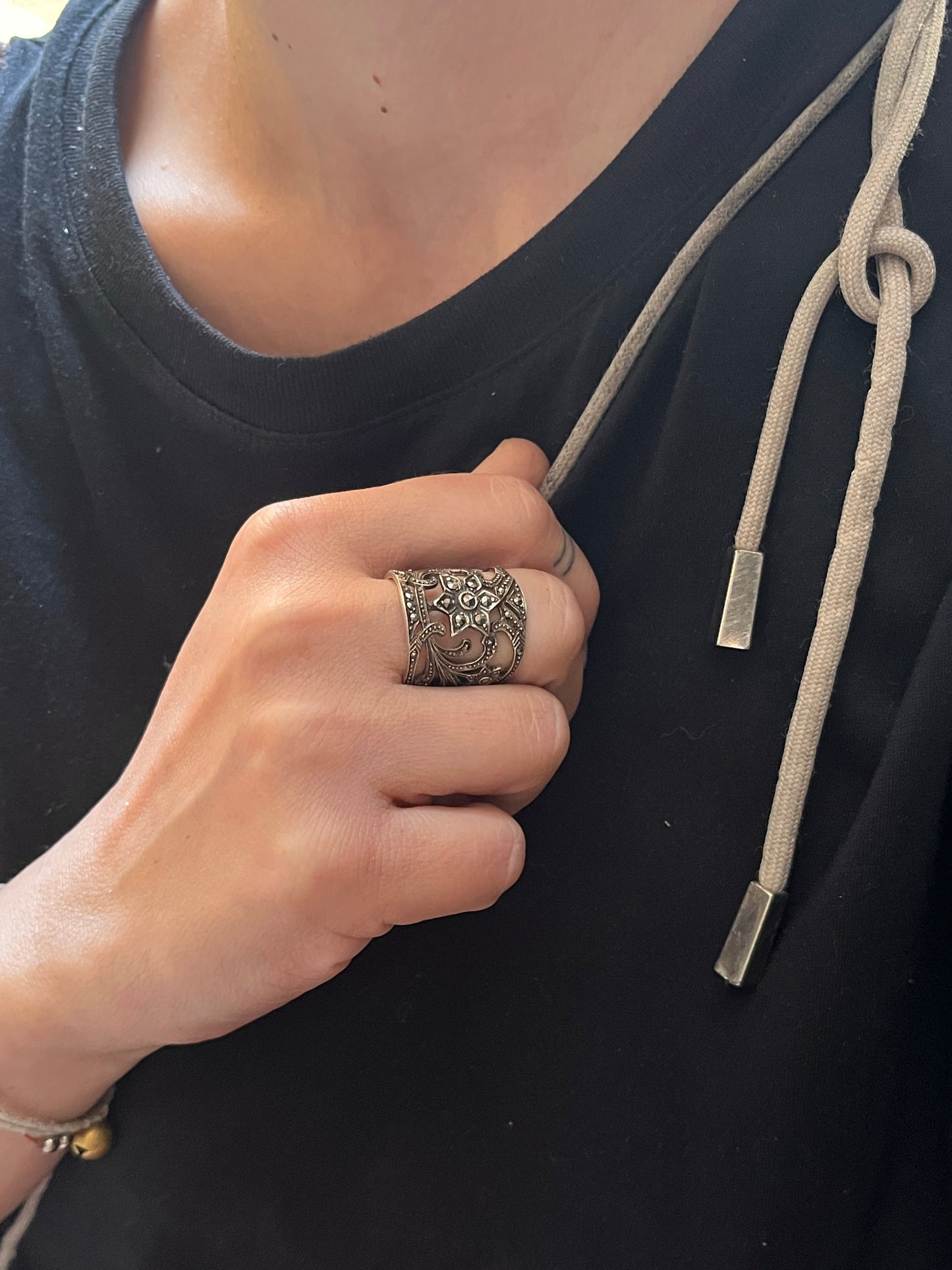 Anello Artigianale SPILLA ROSONE Mod. SPILLA MARCASSITI Realizzato con Antica spilla in Argento (Prima Metà del ’900)