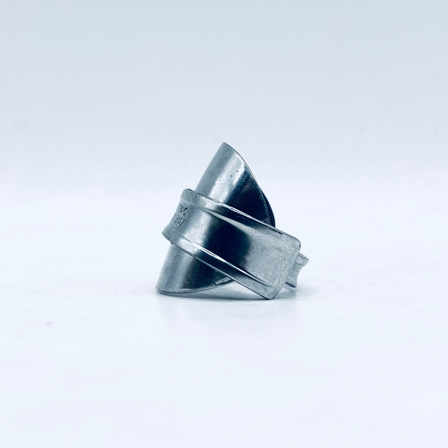 Anello Artigianale Mod. INTERO MANICO SOPRA  Realizzato con intero Cucchiaino in ACCIAIO
