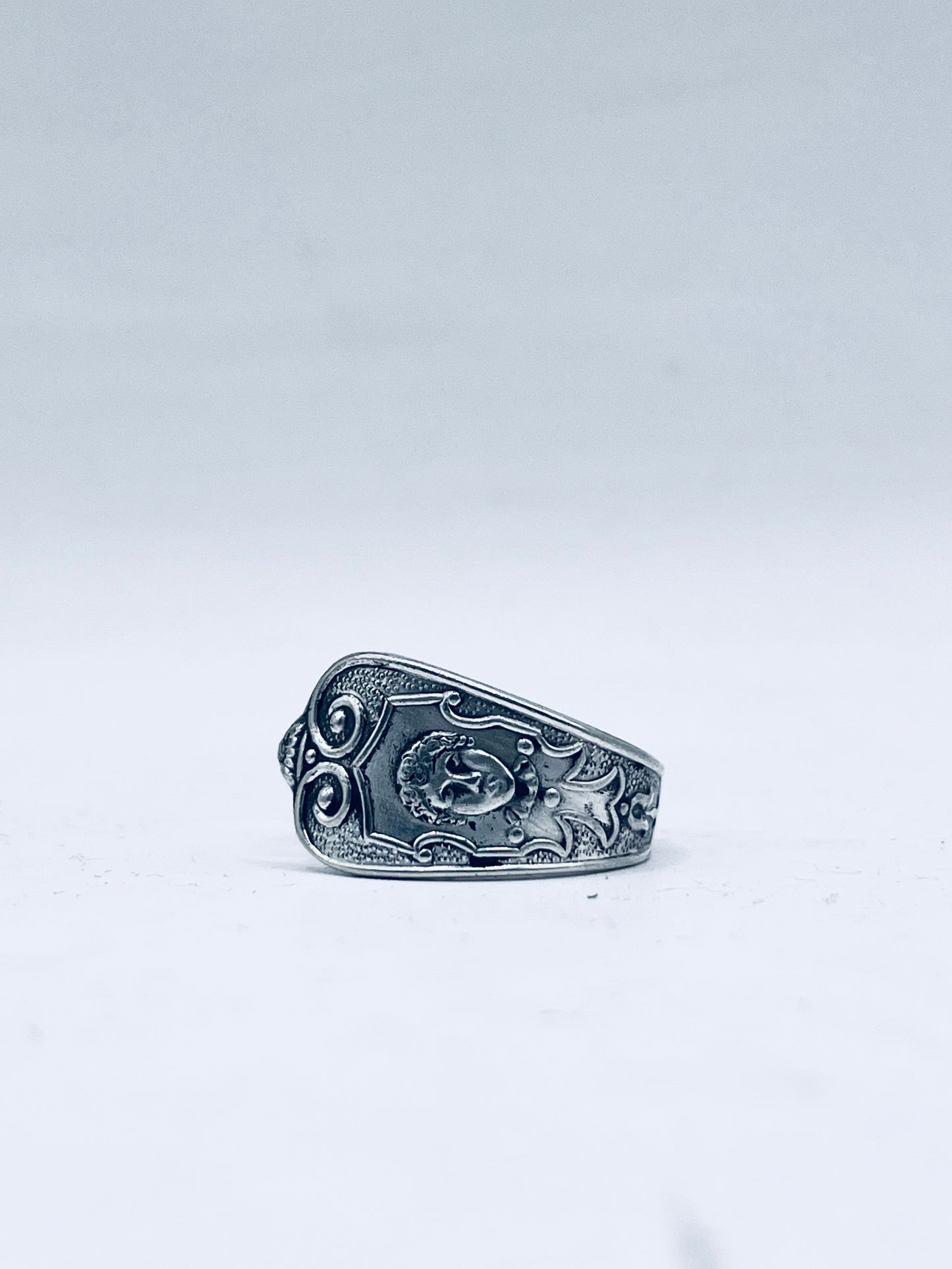 Anello Artigianale + Pendente (in omaggio) MASCHERONE Mod. CLASSICO  Realizzato con Antica posata in Argento (Prima Metà del ’900)