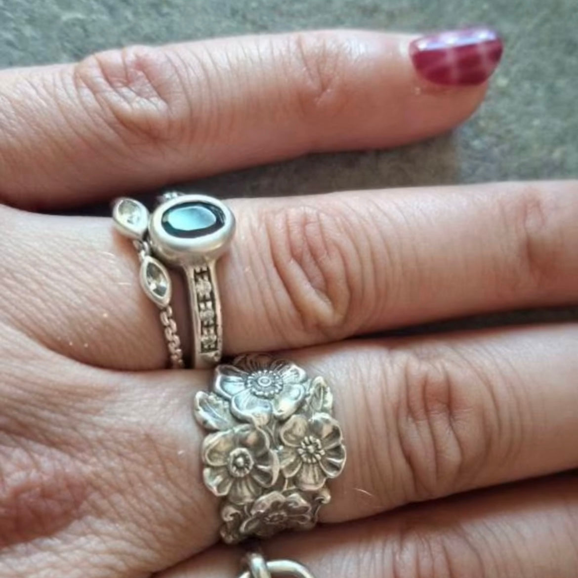 Anello Artigianale TEMPESTA DI FIORI Mod. CLASSICO/SPIRALE  Realizzato con Antica posata in Argento (Prima Metà del ’900)