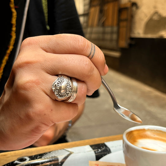 Anello Artigianale Mod. SPIRALE  Realizzato con Antica posata in Argento (Prima Metà del ’900)