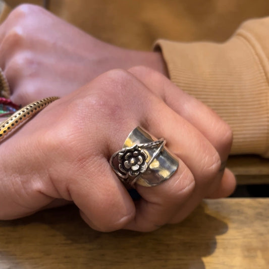 Anello Artigianale ART NOUVEAU Mod. INTERO/SPIRALE  Realizzato con Antica posata in Argento (Prima Metà del ’900)