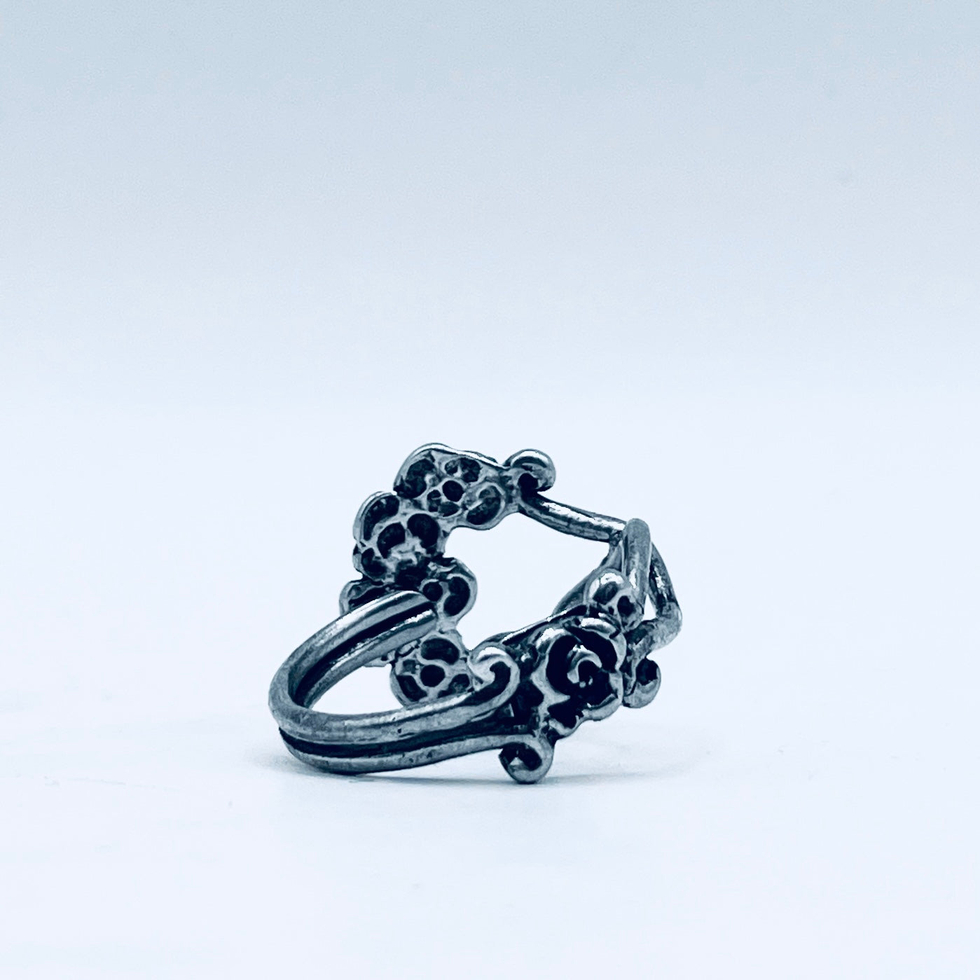 Anello Artigianale CORONA DI FIORI Mod. CLASSICO  + PENDENTE IN OMAGGIO Realizzato con intero Antico Cucchiaino in Argento 800(Prima Metà del ’900)