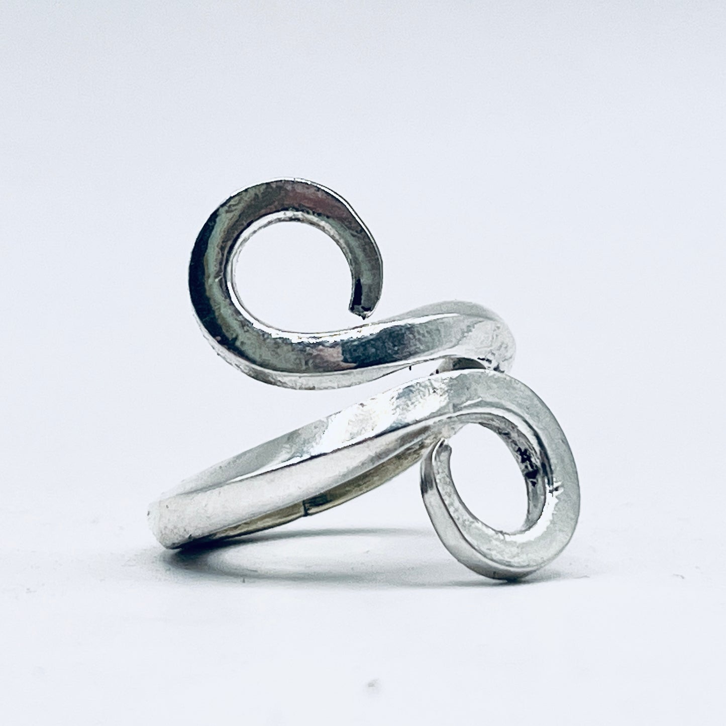 Anello Artigianale SPIRA Mod. REBBI Realizzato con Antica posata in Argento (Prima Metà del ’900)