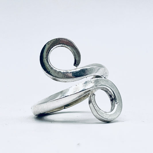 Anello Artigianale SPIRA Mod. REBBI Realizzato con Antica posata in Argento (Prima Metà del ’900)