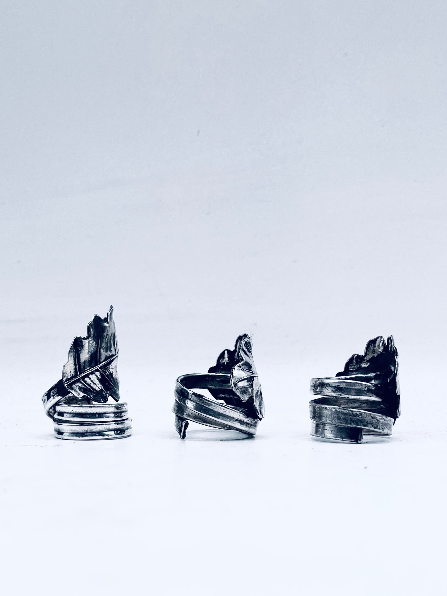 Anello Artigianale CANNUCCIA FOGLIA QUERCIA Mod. SPIRALE  Realizzato con Antica posata in Argento (Prima Metà del ’900)